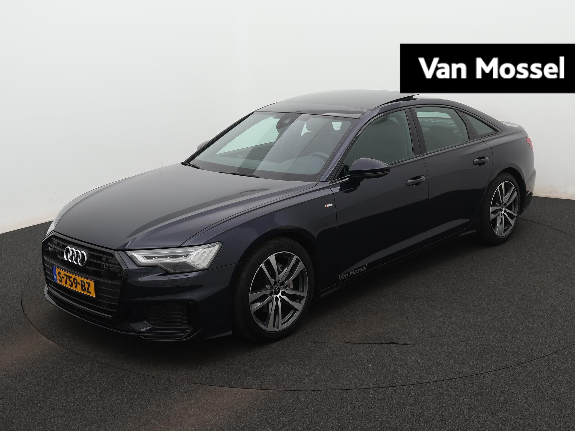 Audi A6 Limousine 40 TFSI S edition Competition 204 PK | Automaat | S-line | Camera | Panoramadak | LED Matrix | Sfeerverlichting  | Climate control | Cruise control | Lichtmetalen velgen |