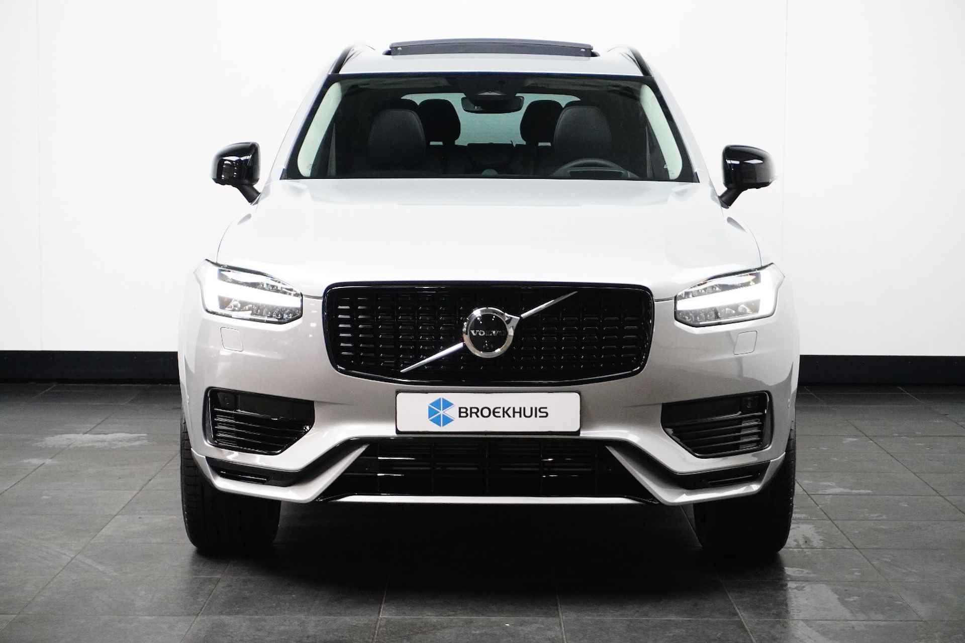 Volvo XC90 T8 Recharge AWD Ultimate Dark Long Range | Luchtvering | Bowers & Wilkins | Parkeerverwarming | Getint glas | 22" wielen | - 6/31