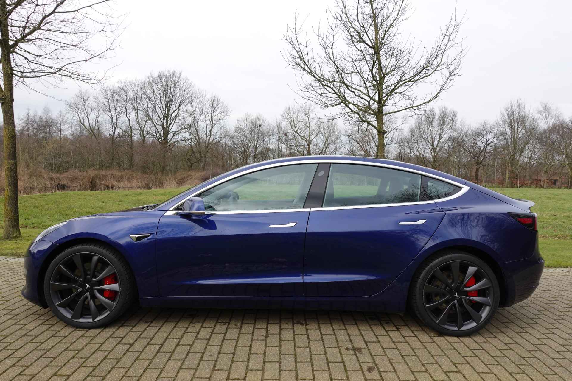 Tesla Model 3 Performance AWD 75 kWh | Autopilot | 462PK | 20INCH | 4x nieuwe band Michelin Pilot Sport - 10/23