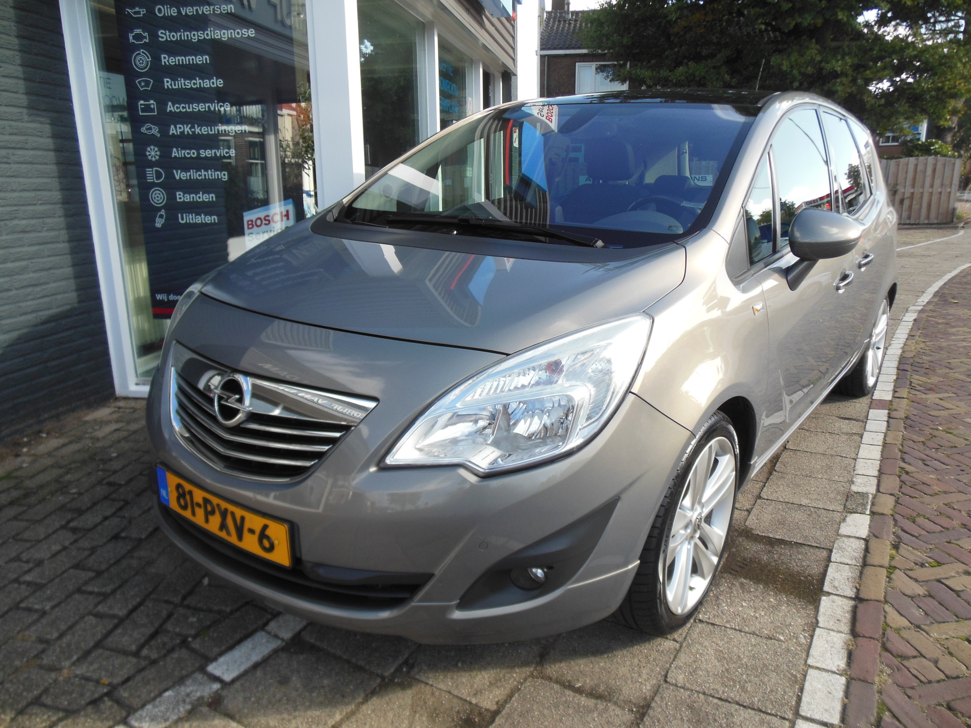 Opel Meriva 1.4 Turbo Cosmo 12 maanden Bovag garantie trekhaak bij viaBOVAG.nl