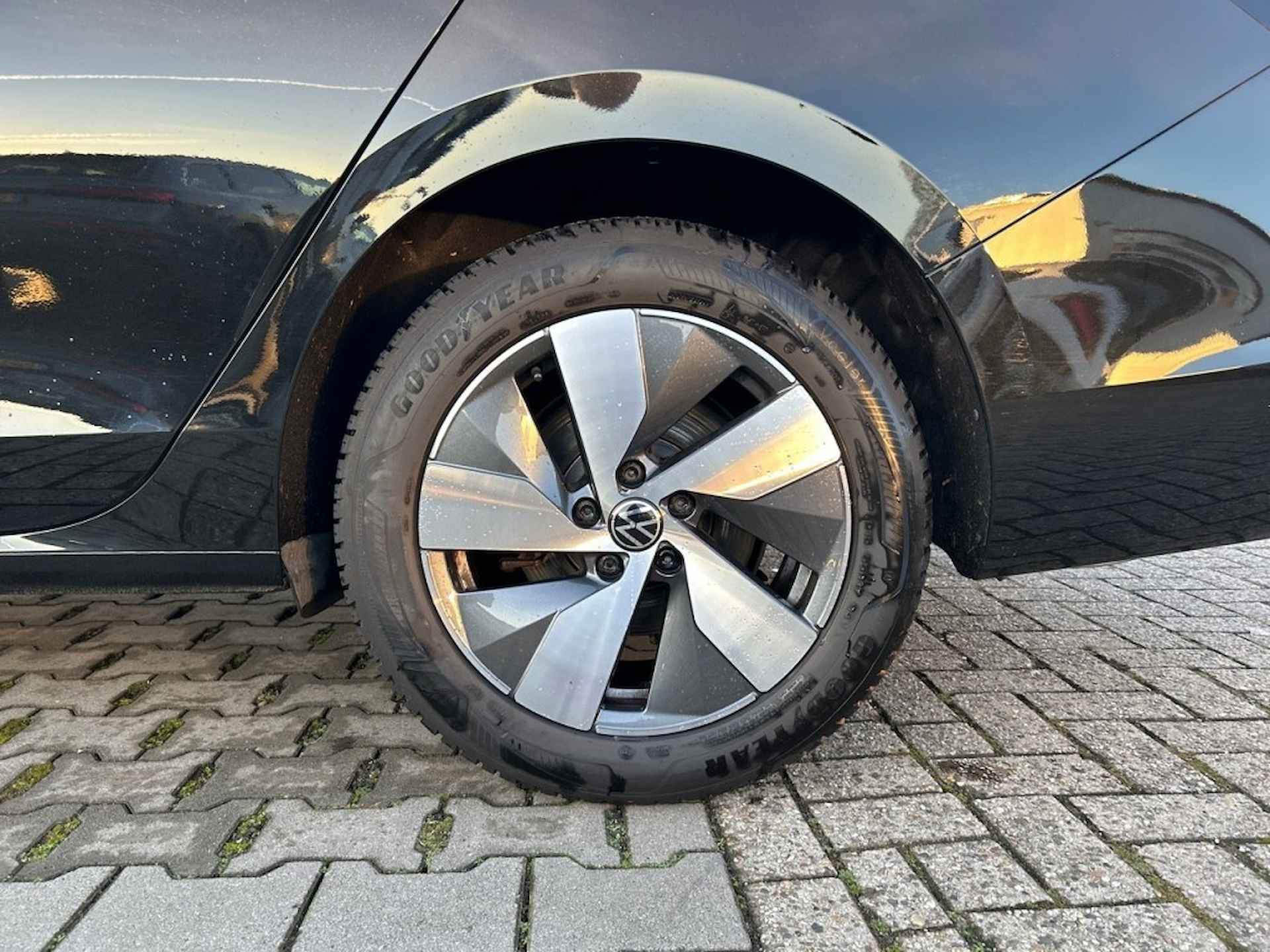 VOLKSWAGEN Passat Variant 1.5 eTSI DSG BUSINESS TREKHAAK/CAMERA/NAVI/CARPLAY/ACC/STOELVERW - 9/25