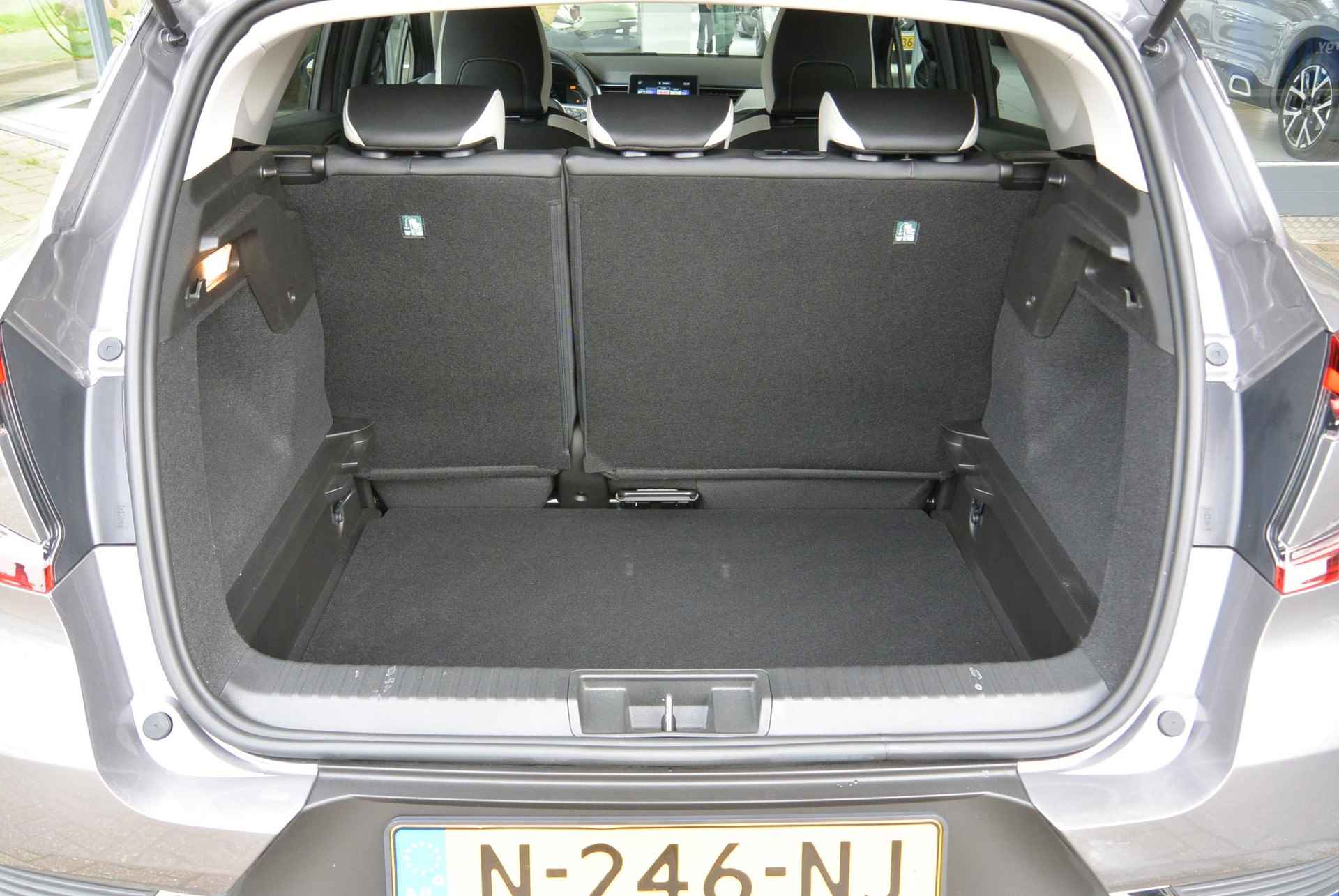 Renault Captur TCe 140pk Intens │ Pack Easy Link │ Pack Parking - 29/62