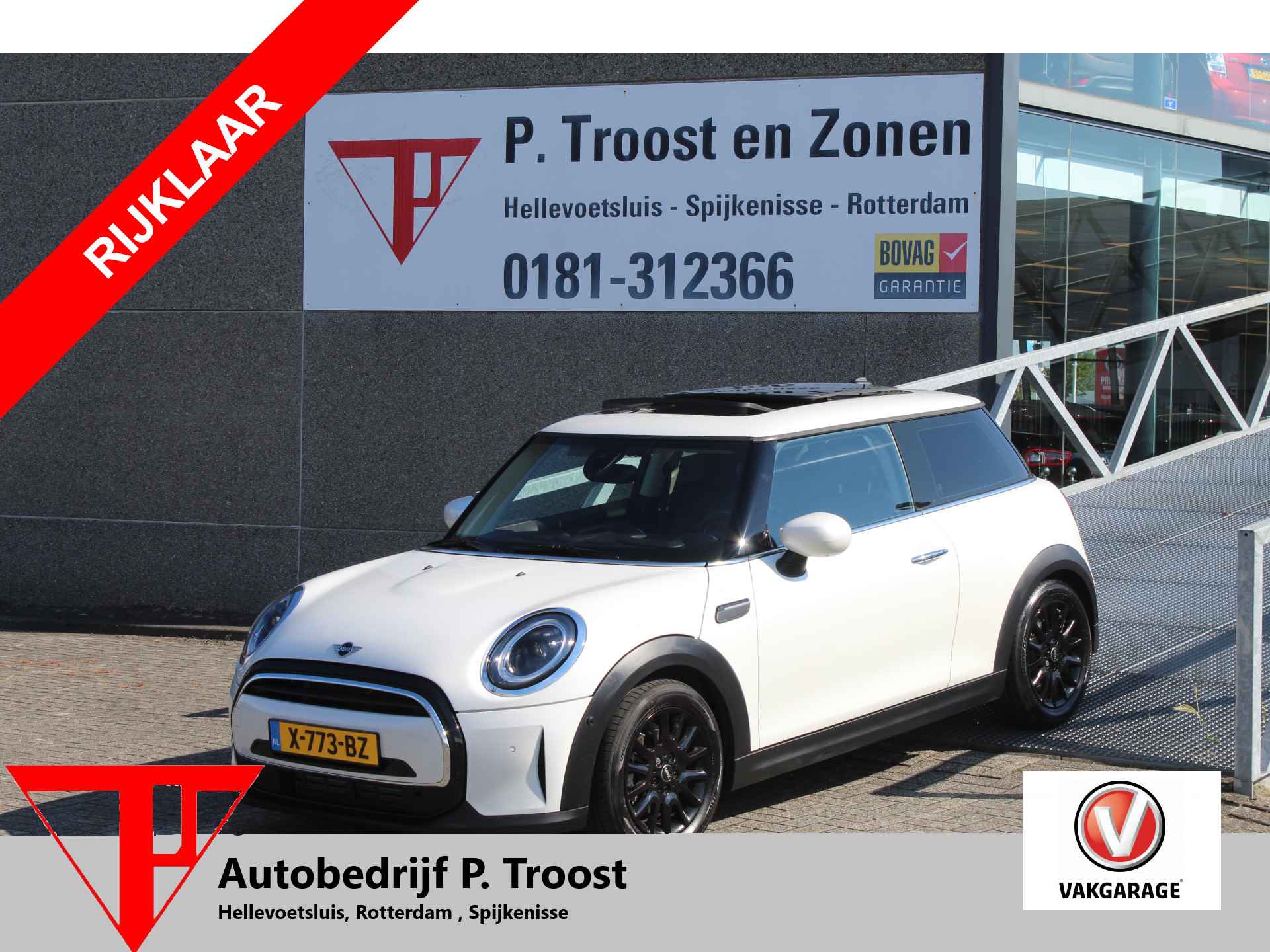 MINI Mini 1.5 Cooper Automaat Panoramadak/Lage kmstand/Navigatie/Keyless/Lederen bekleding/Apple carplay/Climate control/Sfeerverlichting/ - 1/20