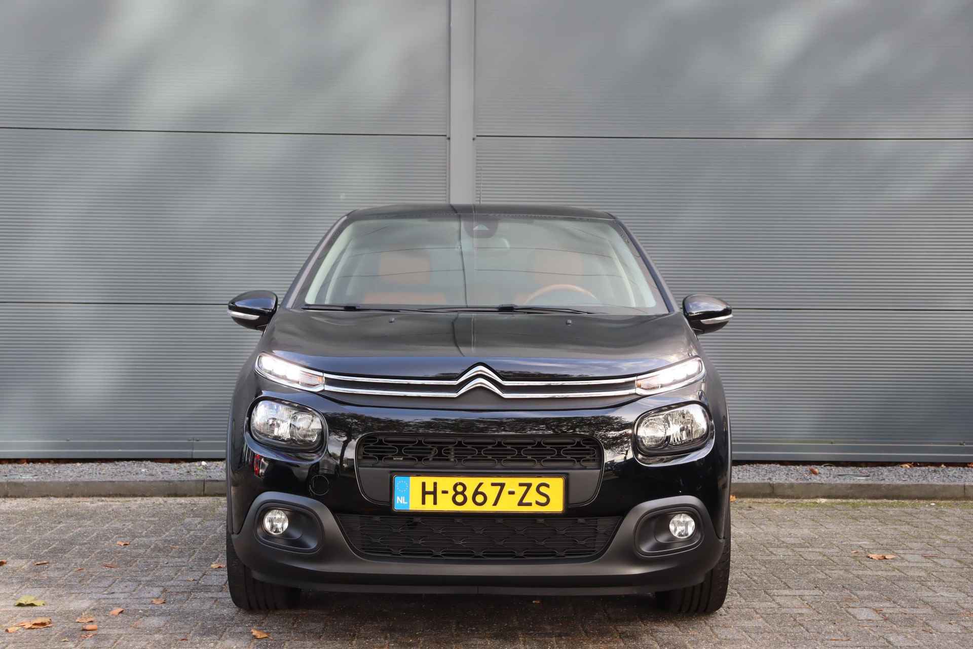 Citroen C3 1.2 PureTech S&S Shine / Camera / Cruise control / Half Leder / - 2/29