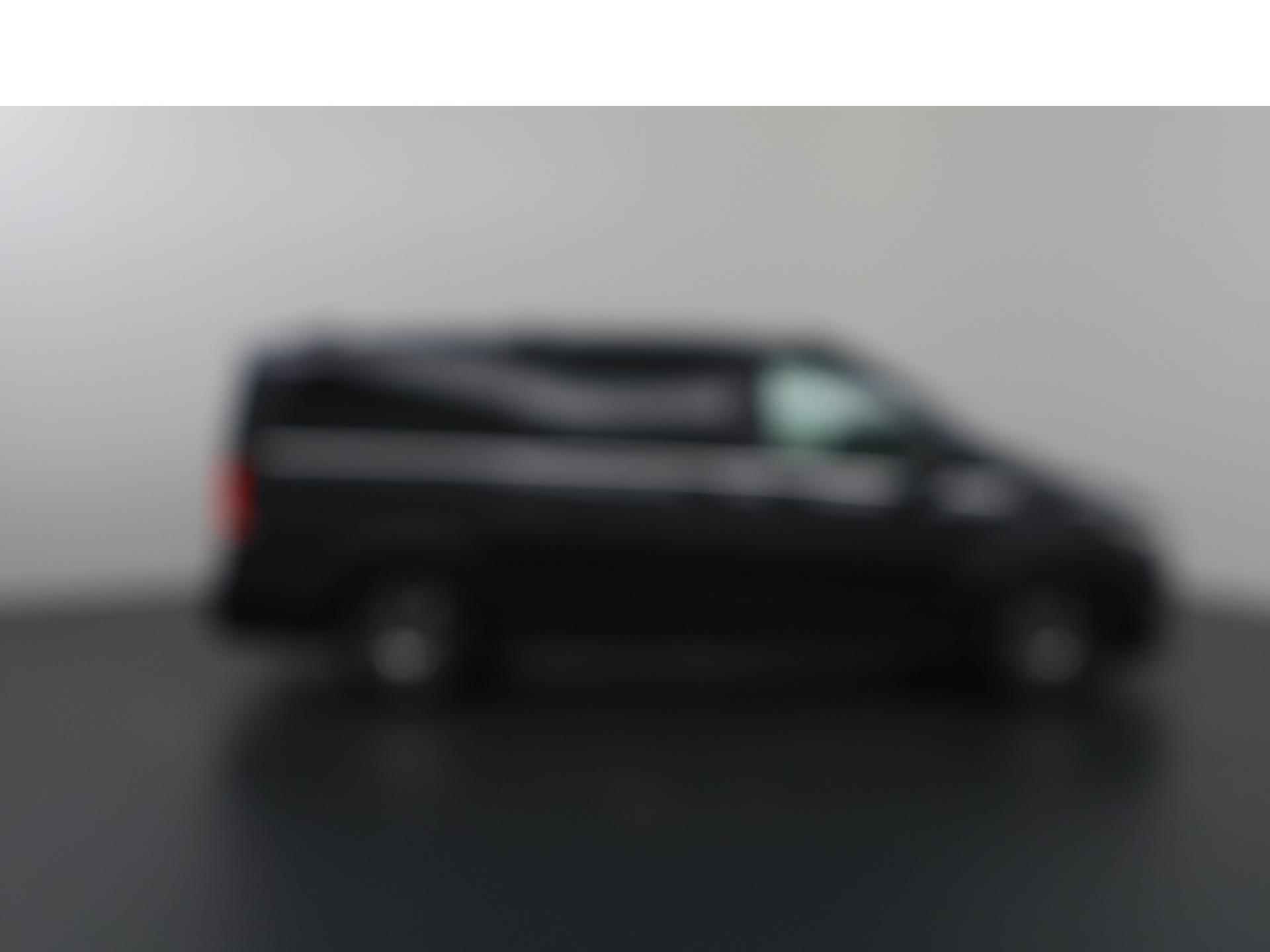 Mercedes-Benz V-klasse 300d | L2 Lang | Avantgarde | 7-persoons | MARGE | Navigatie | Parkeercamera | Climate Control | Lederen bekleding | 7-zits | Certified | - 7/46