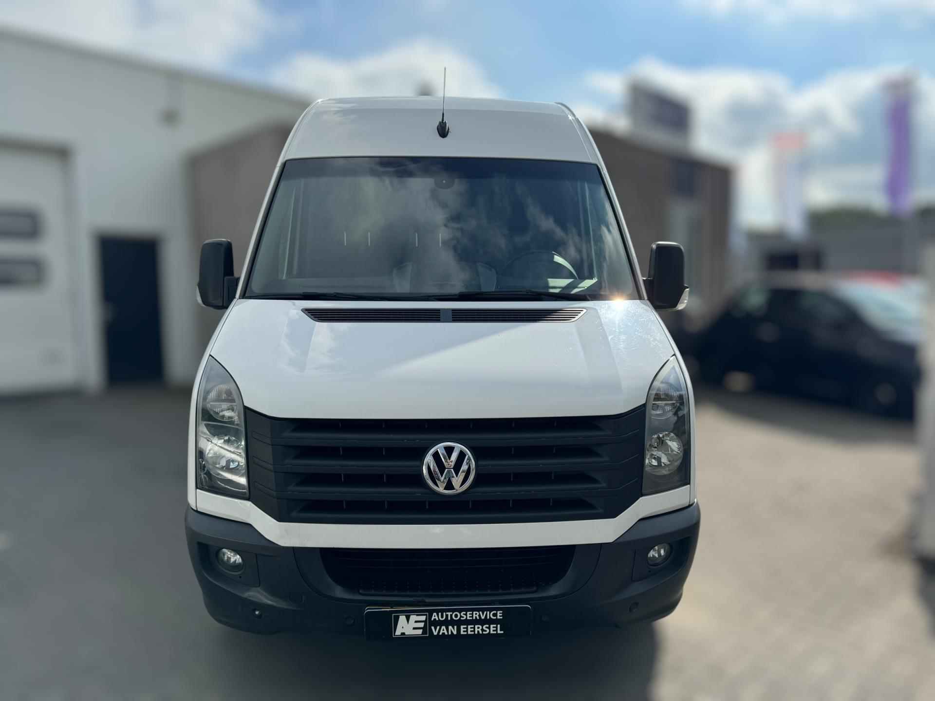 Volkswagen Crafter 35 2.0 TDI L2H2TREKHAAK / PDC / CAMERA / CRUISE / BLUETOOTH / NAVI / STOELVERW. - 3/34