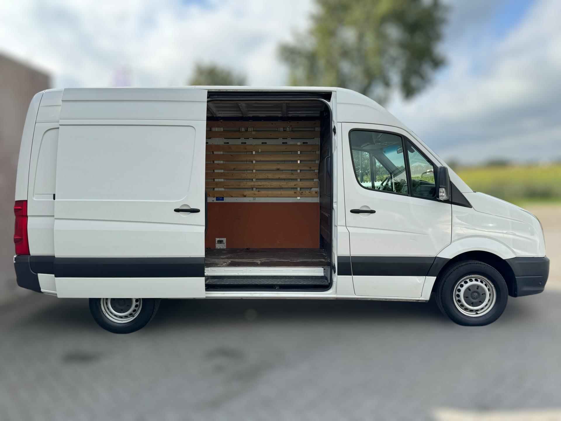 Volkswagen Crafter 35 2.0 TDI L2H2TREKHAAK / PDC / CAMERA / CRUISE / BLUETOOTH / NAVI / STOELVERW. - 5/34