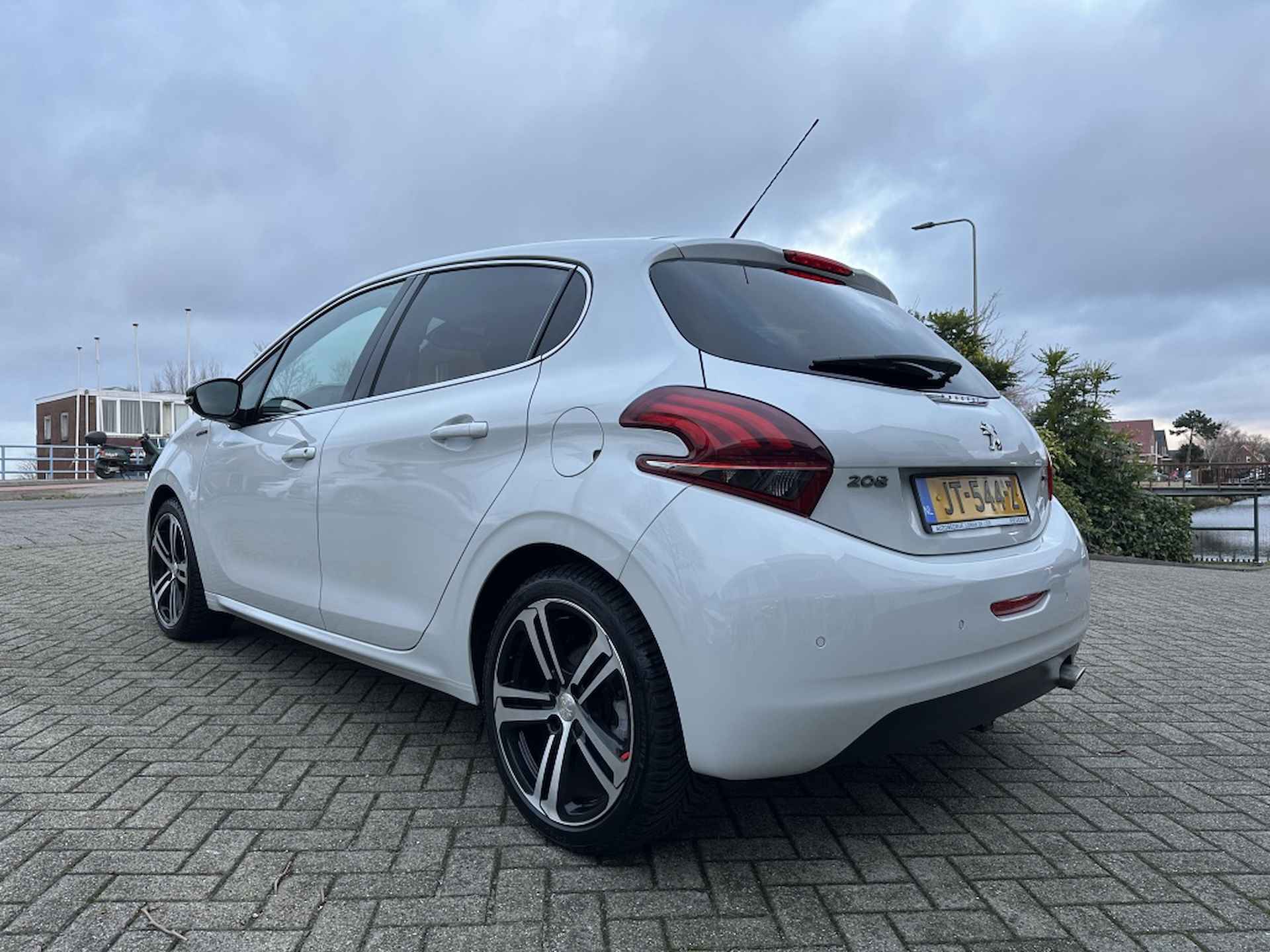 Peugeot 208 1.2 GT-line | Eerste eigenaar | 100% dealer onderhouden | - 20/22