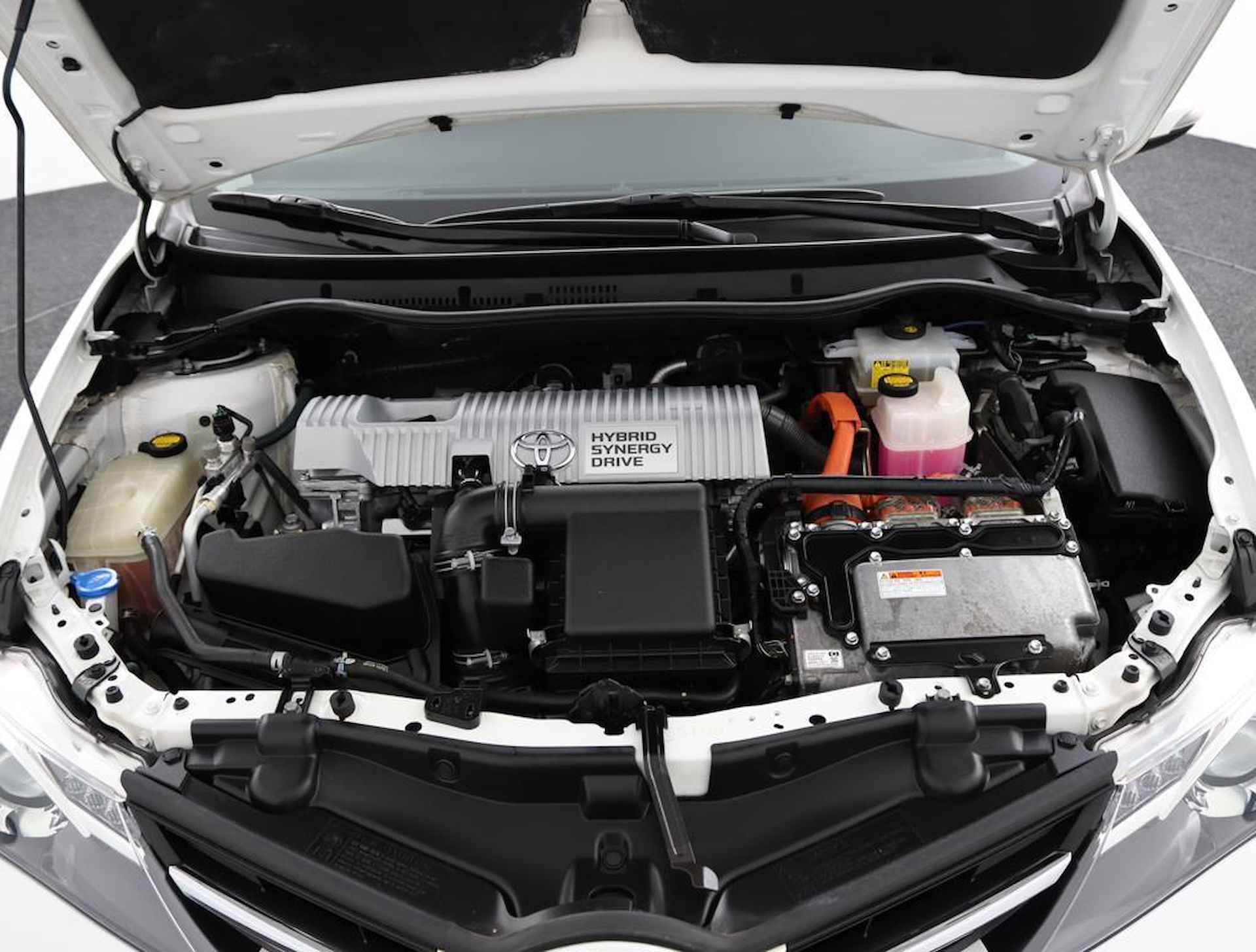 Toyota Auris Touring Sports 1.8 Hybrid | Panoramadak | Parelmoerlak | Parkeercamera | Privacyglass | - 33/50