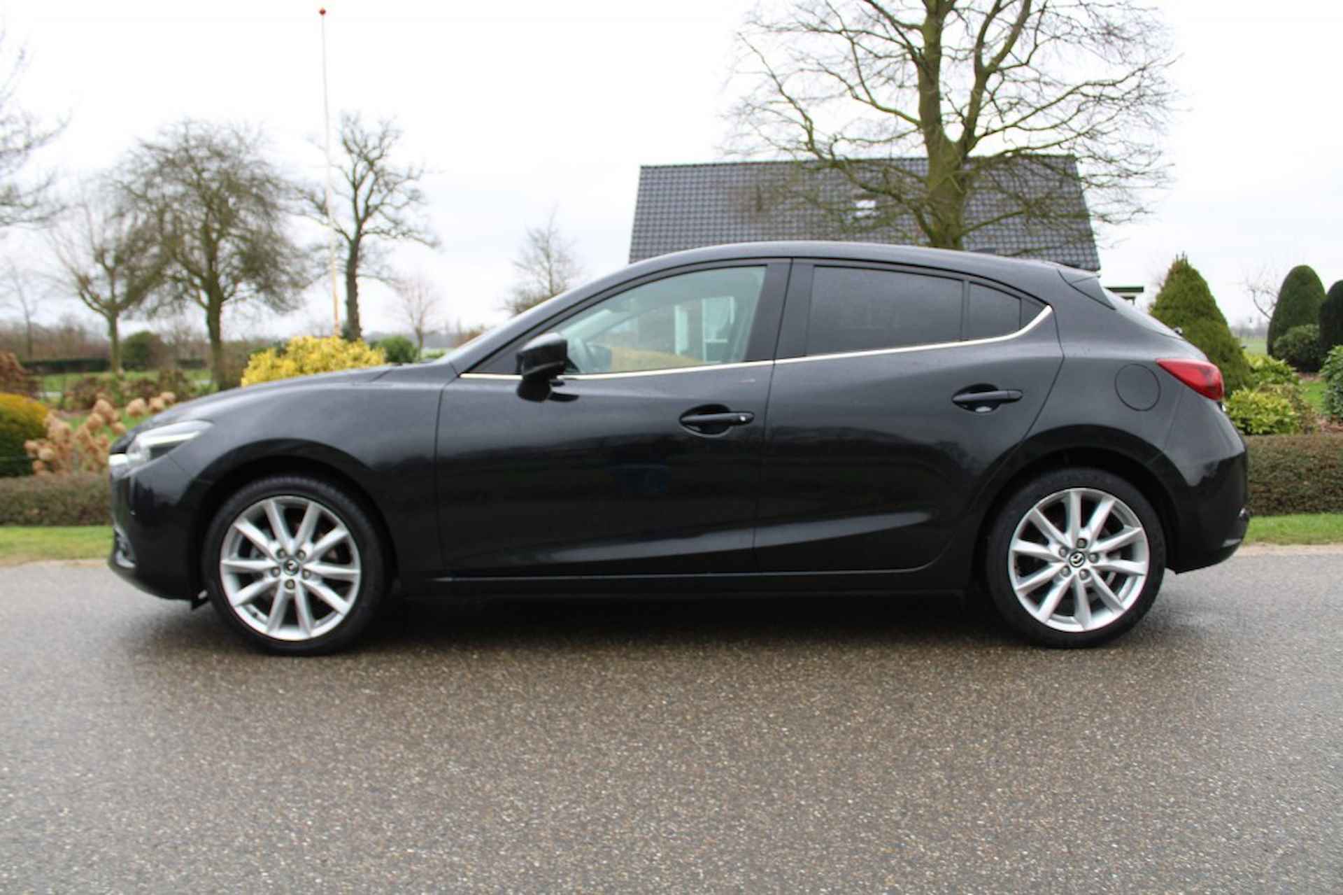 MAZDA 3 2.0 S.A. 120 GT-M leer/navi/ECC/ACC/camera 5-deurs - 33/39