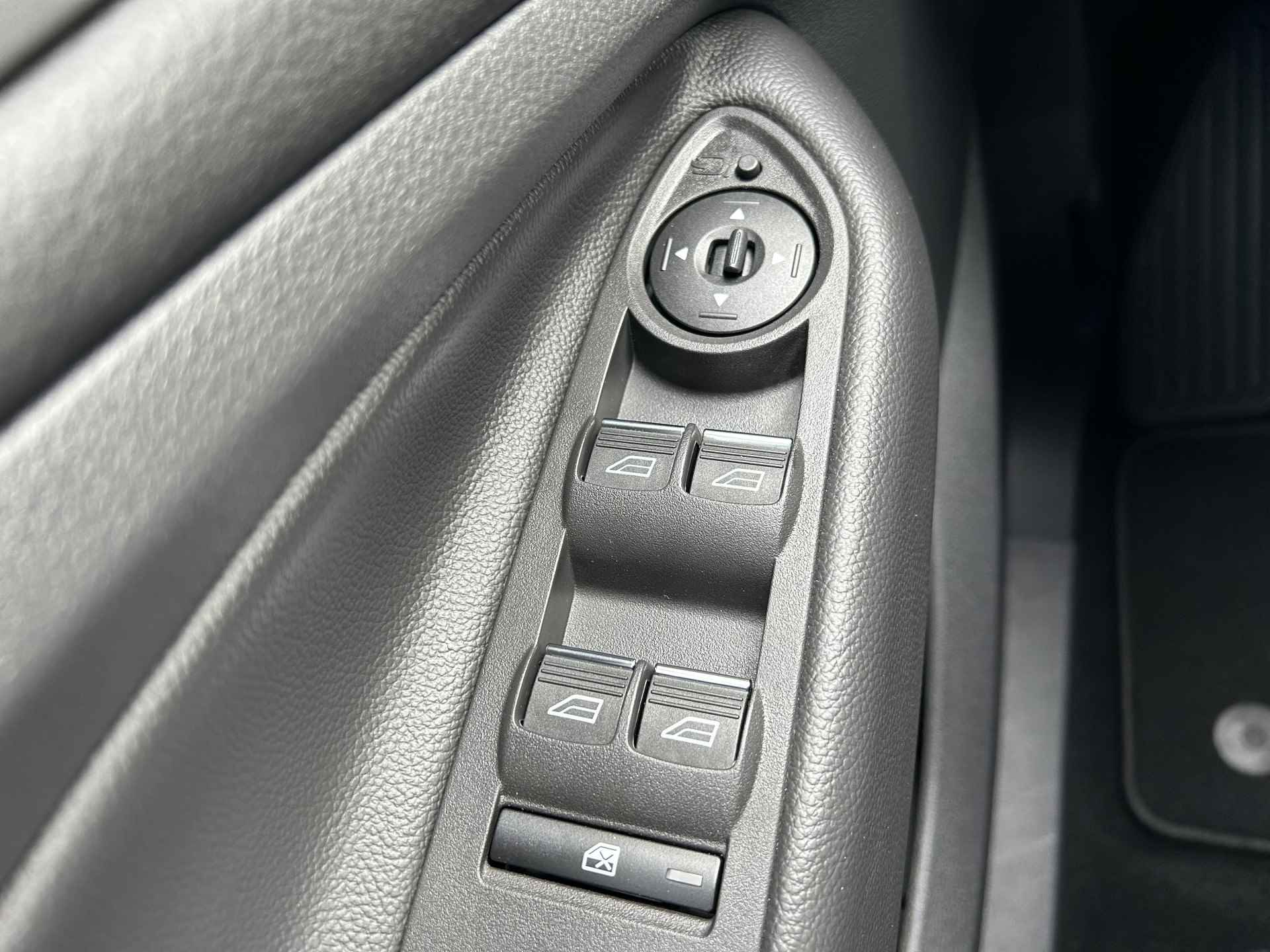 Ford Kuga 1.5 EcoBoost Titanium | Camera | Bliss | Half leder | Voorruitverw. | Auto inparkeren | - 13/37