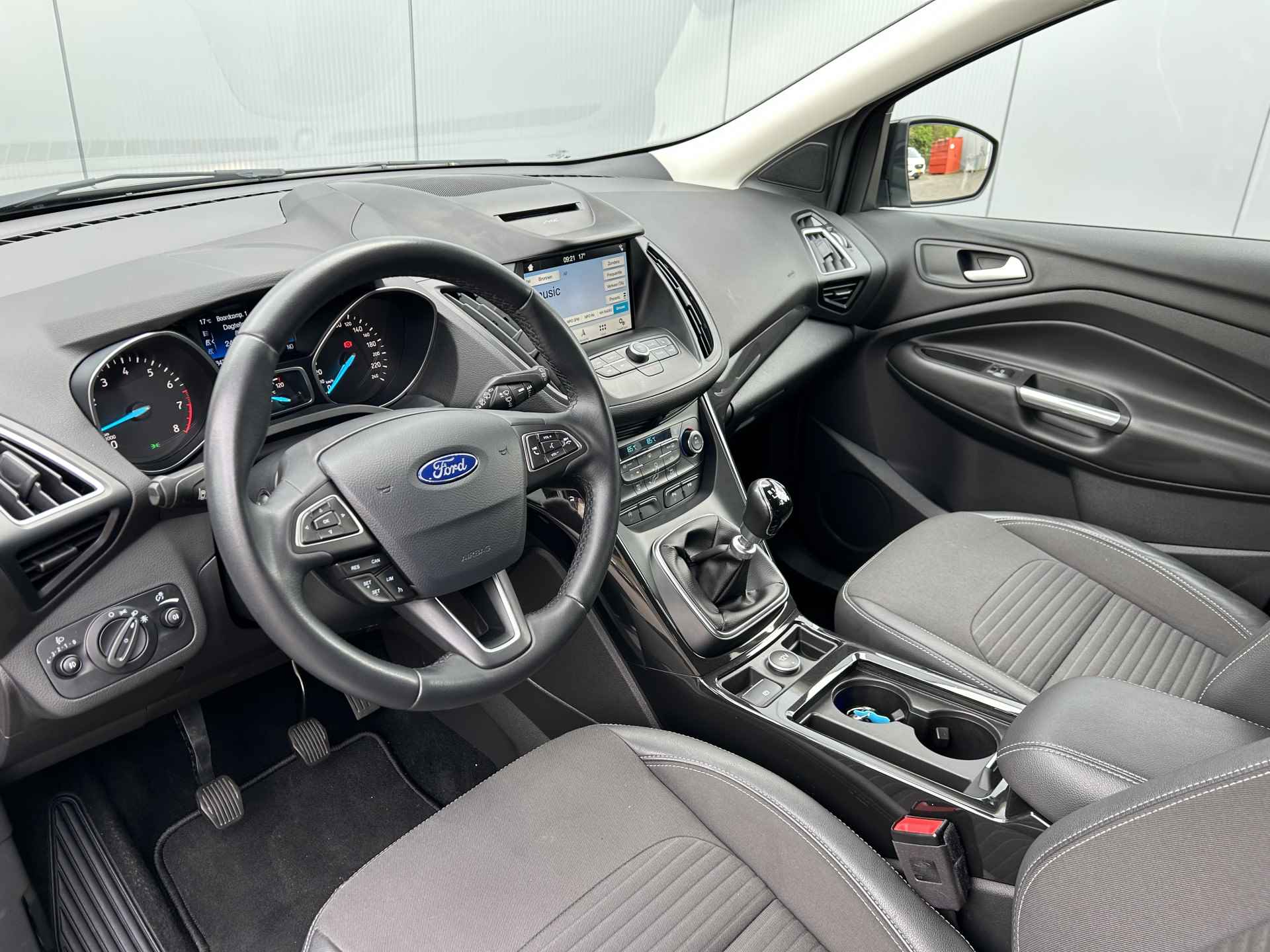 Ford Kuga 1.5 EcoBoost Titanium | Camera | Bliss | Half leder | Voorruitverw. | Auto inparkeren | - 16/37