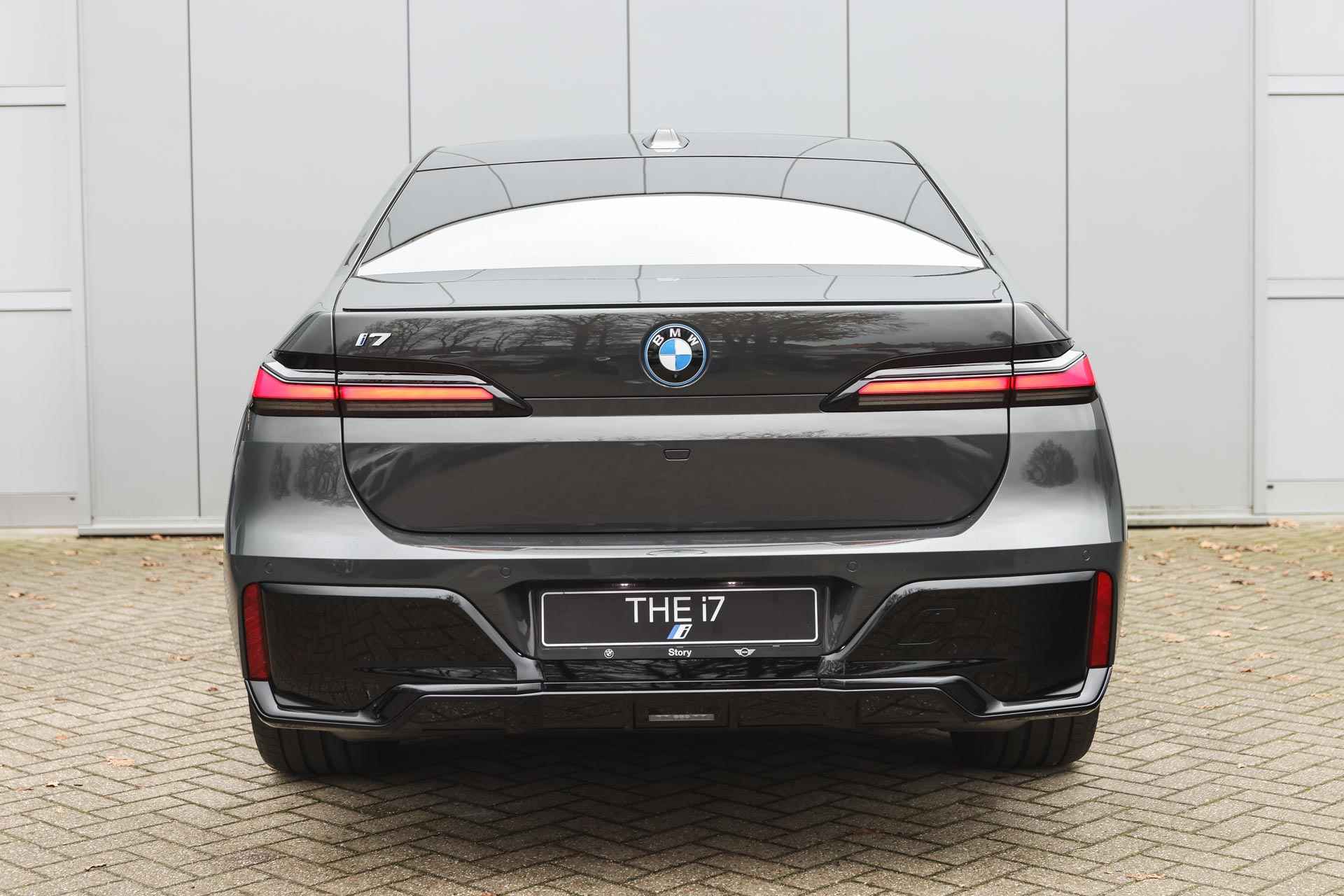 BMW i7 eDrive50 High Executive M Sport / Panoramadak Sky Lounge / Massagefunctie / Parking Assistant Professional / Bowers & Wilkins / Active Steering - 7/42