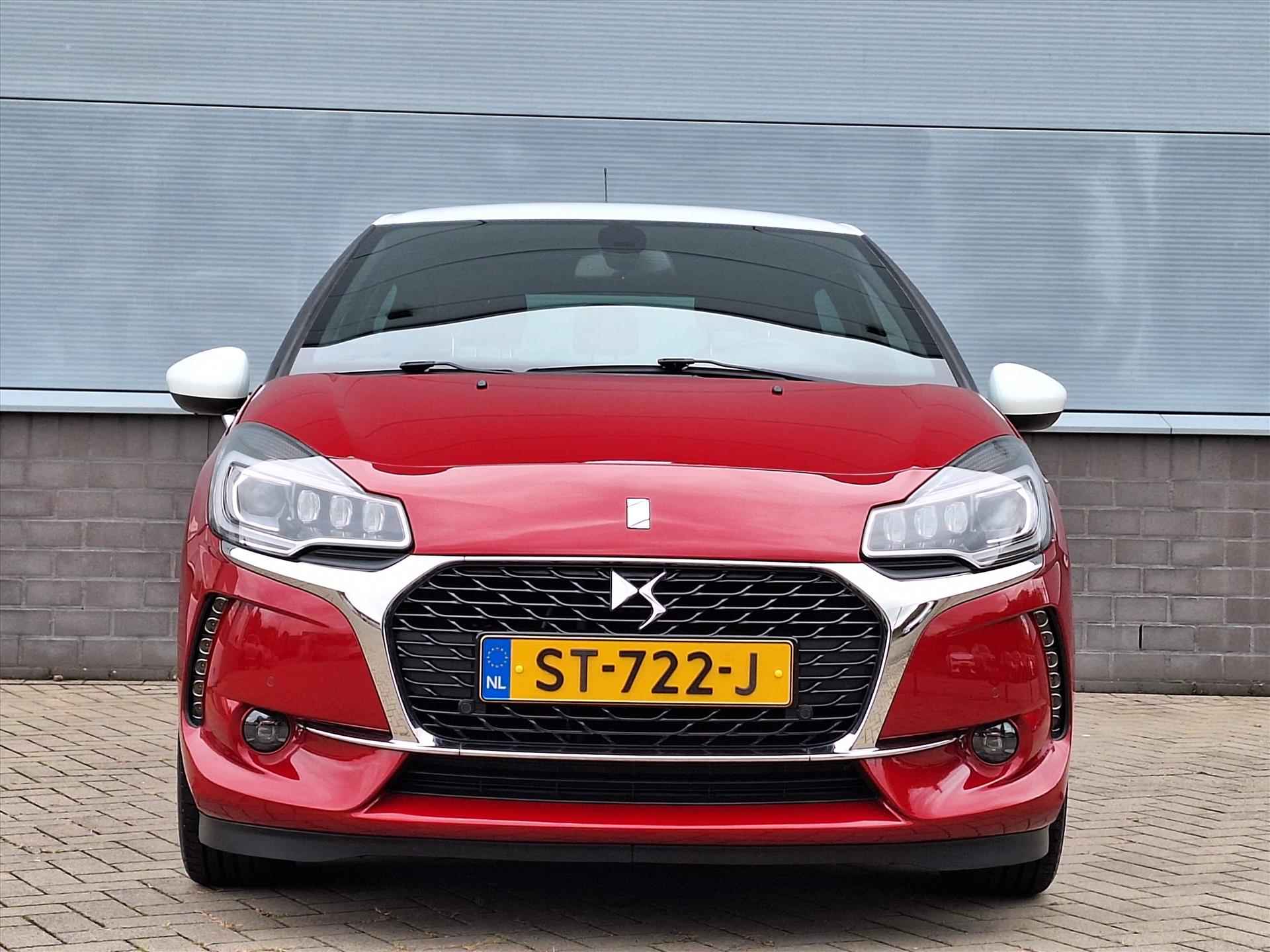 Ds Ds 3 1.2 PureTech 82pk So Chic | Navigatie | Climate Control | Achteruitrijcamera | Cruise Control - 2/33