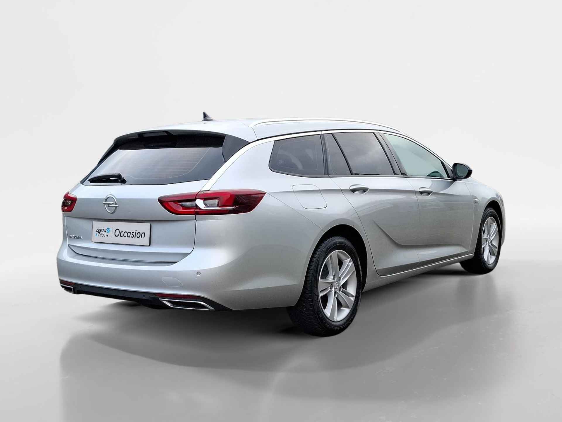 Opel Insignia Sports Tourer 2.0 Turbo Business Automaat | Navigatie | Parkeersensoren | Dodehoek Detectie | Stuur-en stoelverwarming | Climate Control | Apple Carplay/Android Auto | - 4/30