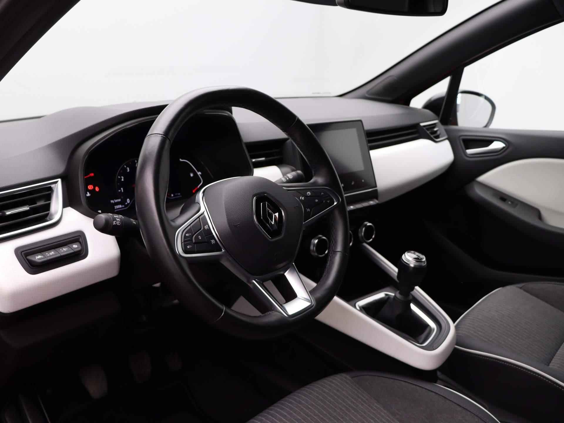 Renault Clio 1.0 TCe 90 Techno | Stoel- stuurverwarming | Achteruitrijcamera | Parkeersensoren achter | Apple Carplay / Android Auto | - 15/48