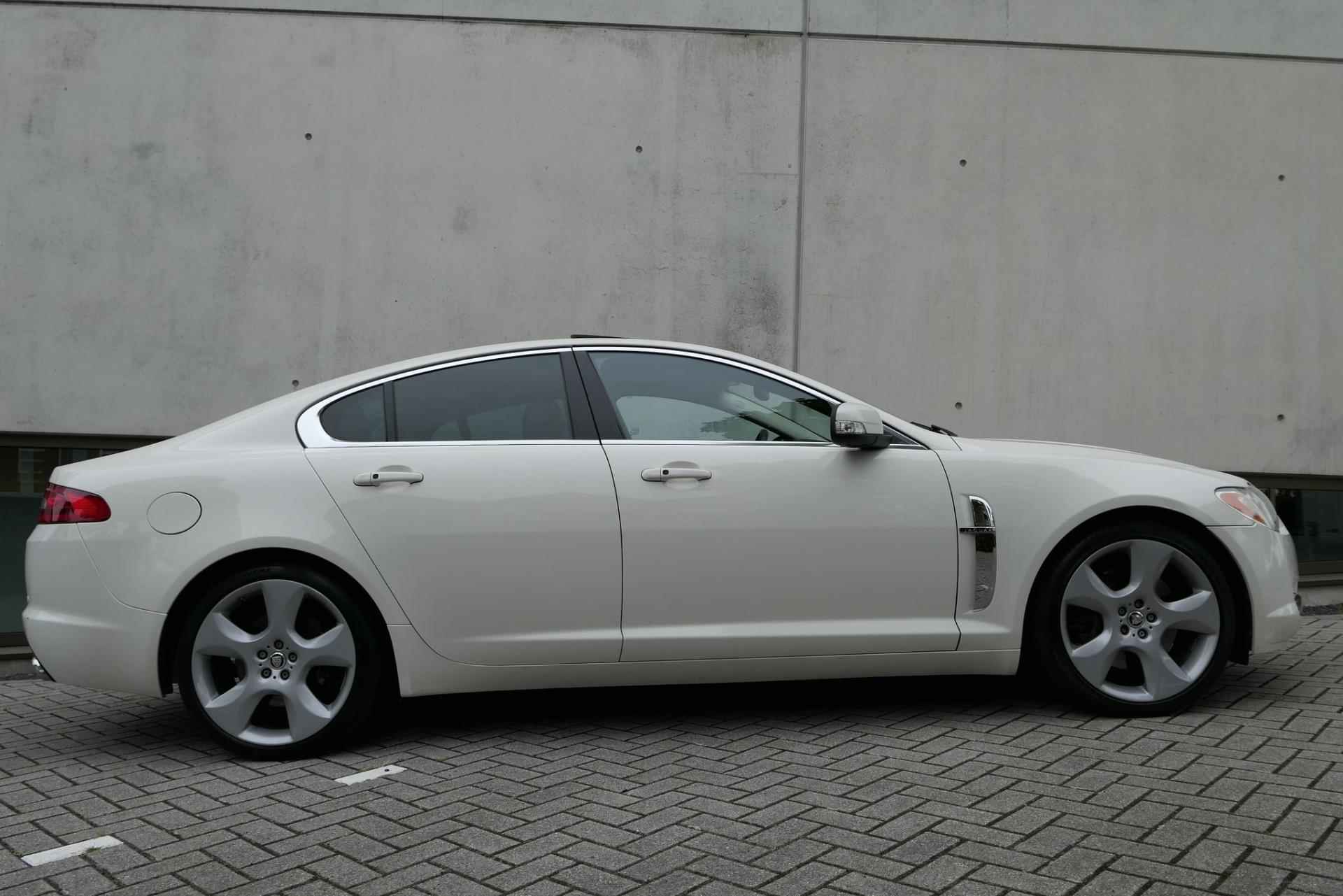 Jaguar XF 4.2 V8 SV8 Supercharged 426pk Schuifdak Youngtimer - 5/20