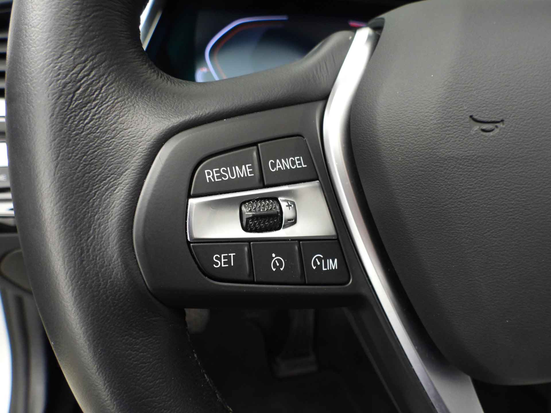 BMW Z4 Roadster sDrive20i LED / Leder / Navigatie / Stoelverwarming / Keyles go / DAB / Alu 18 inch - 12/38