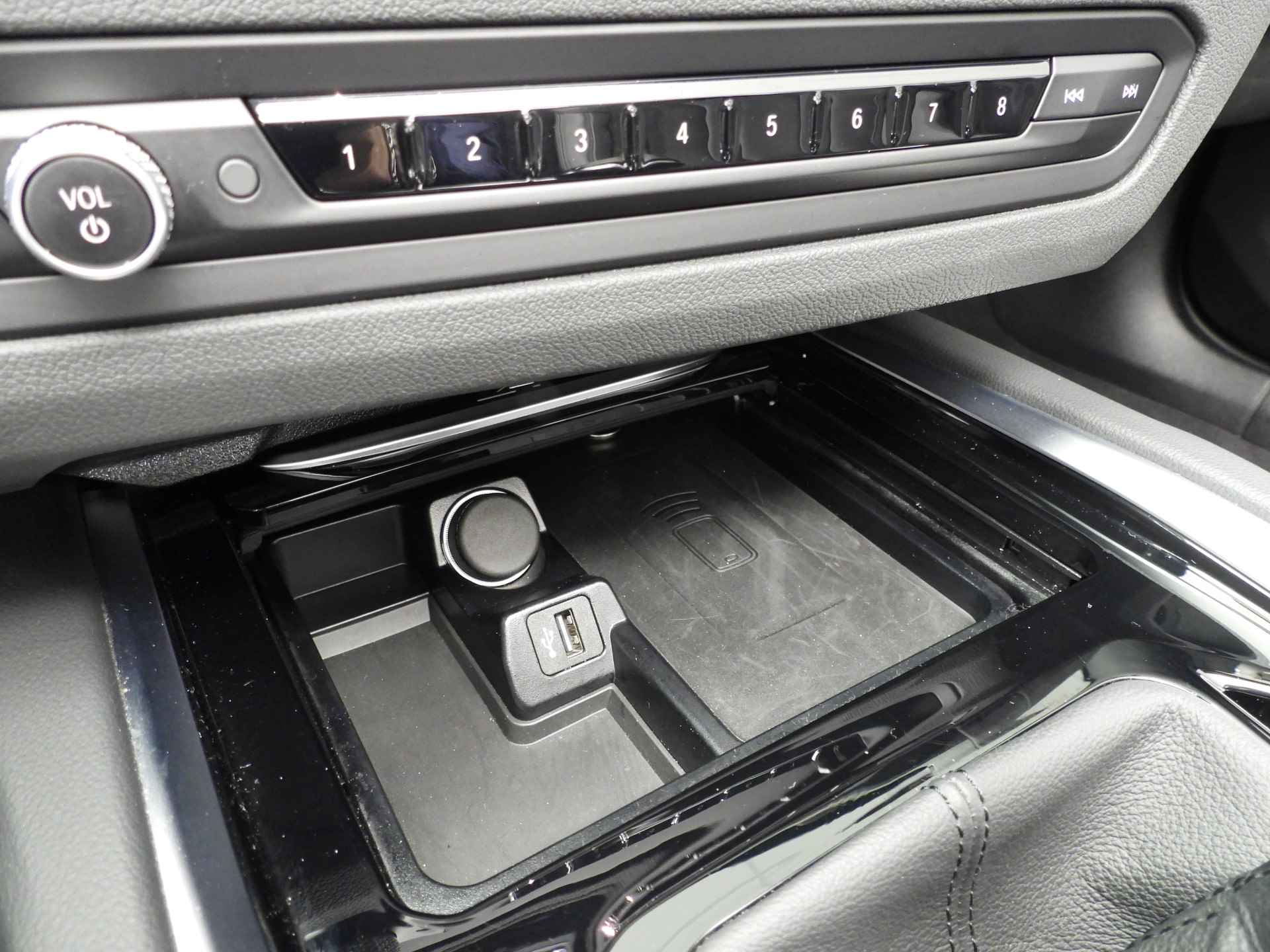 BMW Z4 Roadster sDrive20i LED / Leder / Navigatie / Stoelverwarming / Keyles go / DAB / Alu 18 inch - 26/38