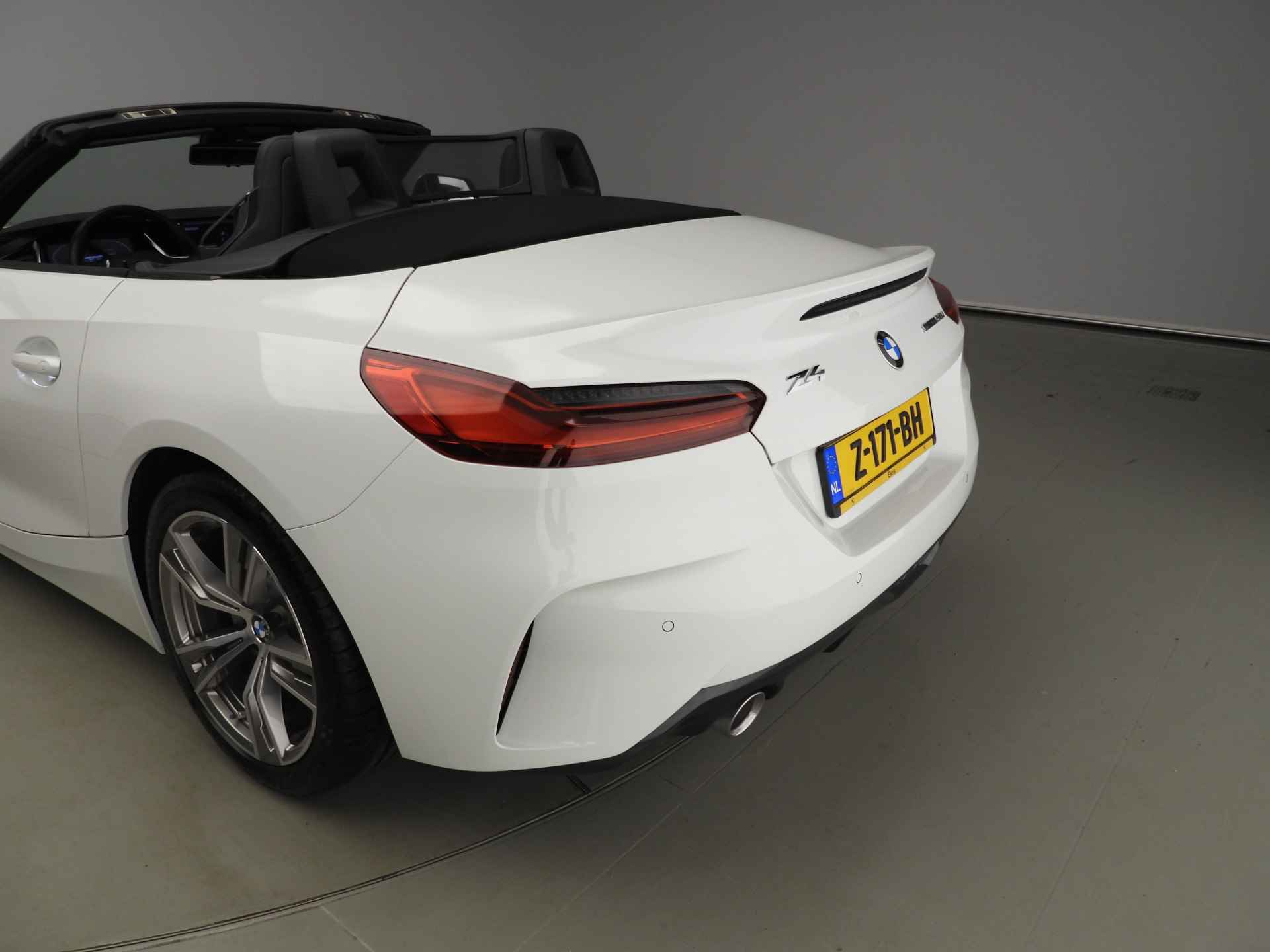 BMW Z4 Roadster sDrive20i LED / Leder / Navigatie / Stoelverwarming / Keyles go / DAB / Alu 18 inch - 33/38
