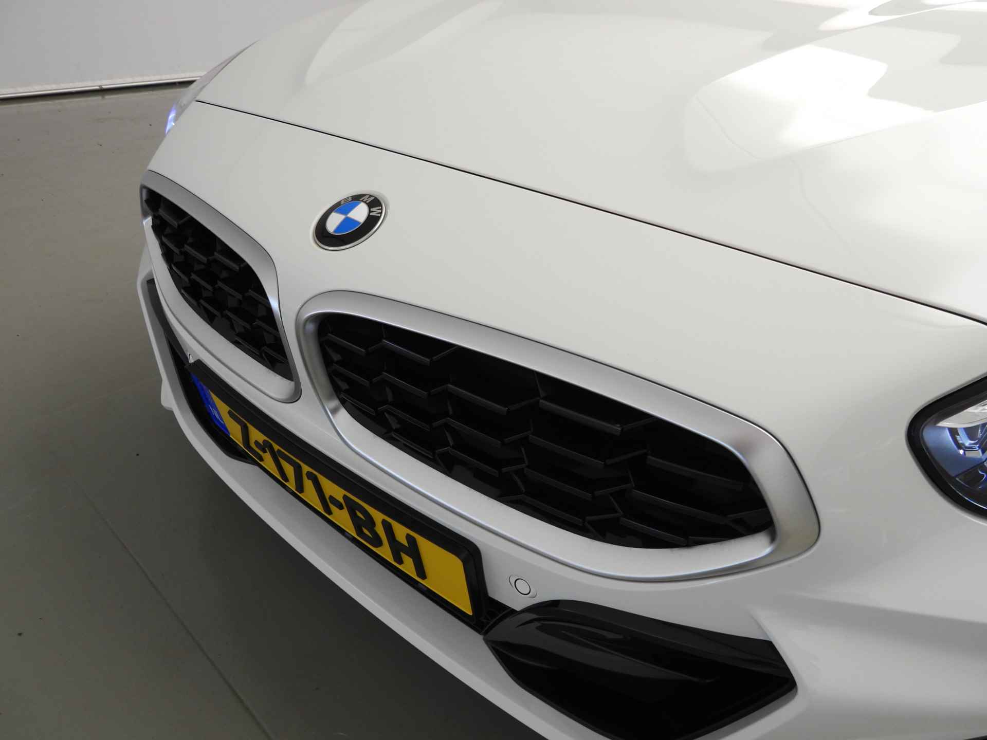 BMW Z4 Roadster sDrive20i LED / Leder / Navigatie / Stoelverwarming / Keyles go / DAB / Alu 18 inch - 37/38