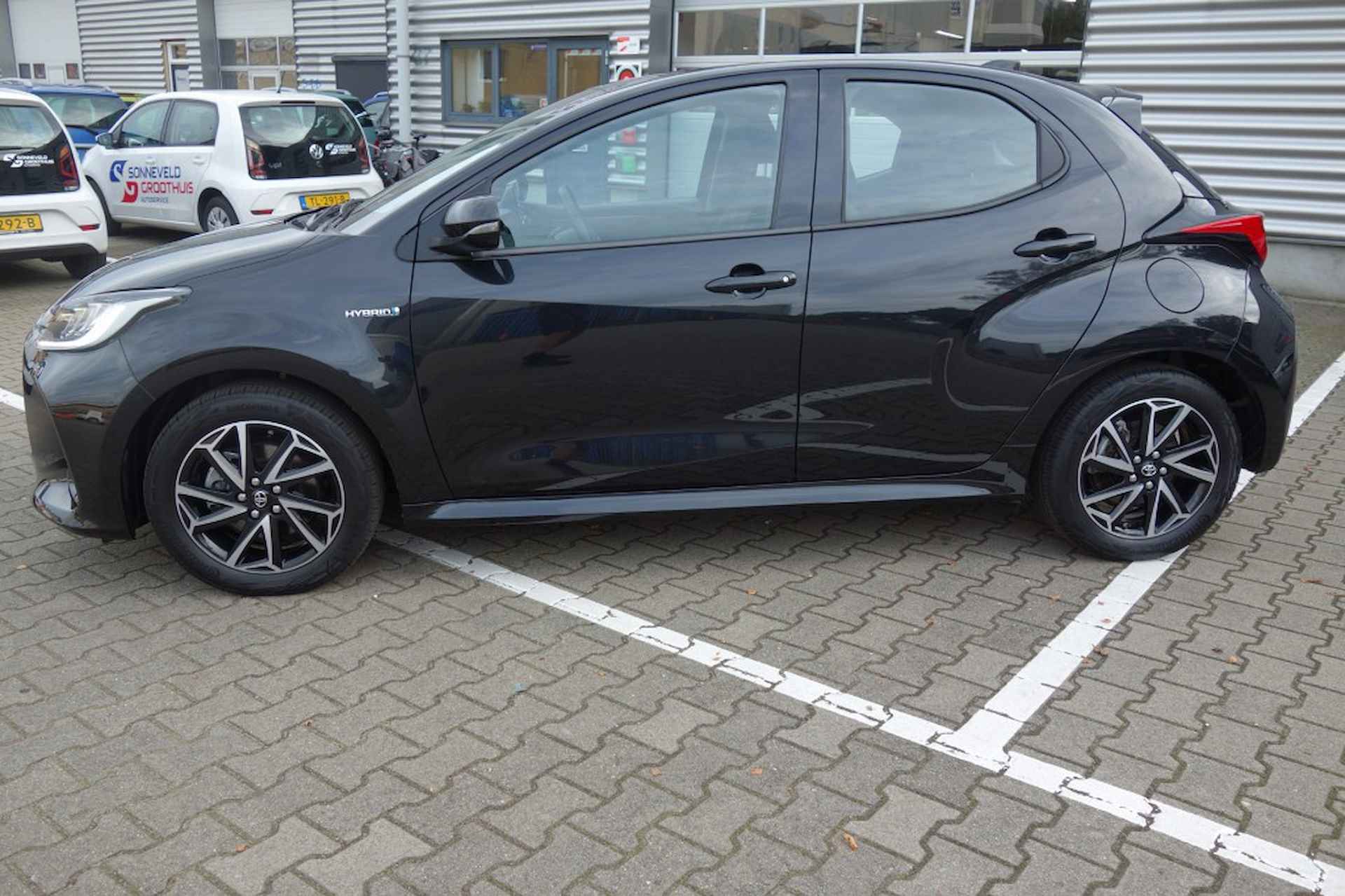 TOYOTA Yaris 1.5 HYB. DYNAMIC Plus, Apple Carplay, Keyless, Stoelverw. Camera - 4/34