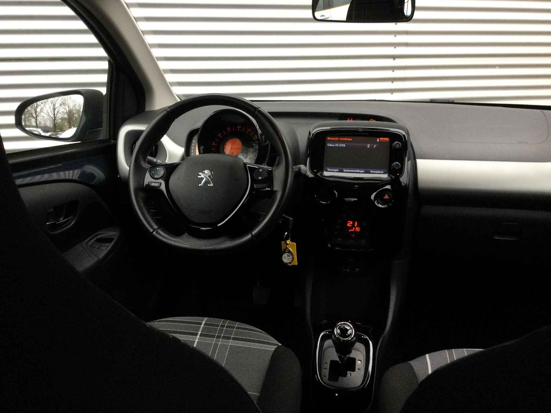 Peugeot 108 1.0 VTi Allure | Camera | Clima | - 11/27