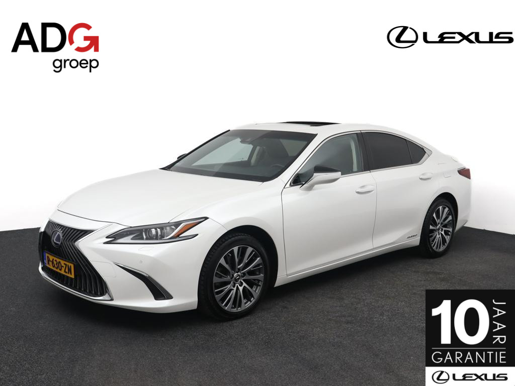 Lexus ES 300h Preference Line | Stuurwielverwarming | Blind Spot Monitor | 18 Inch Lichtmetalen velgen | DAB+