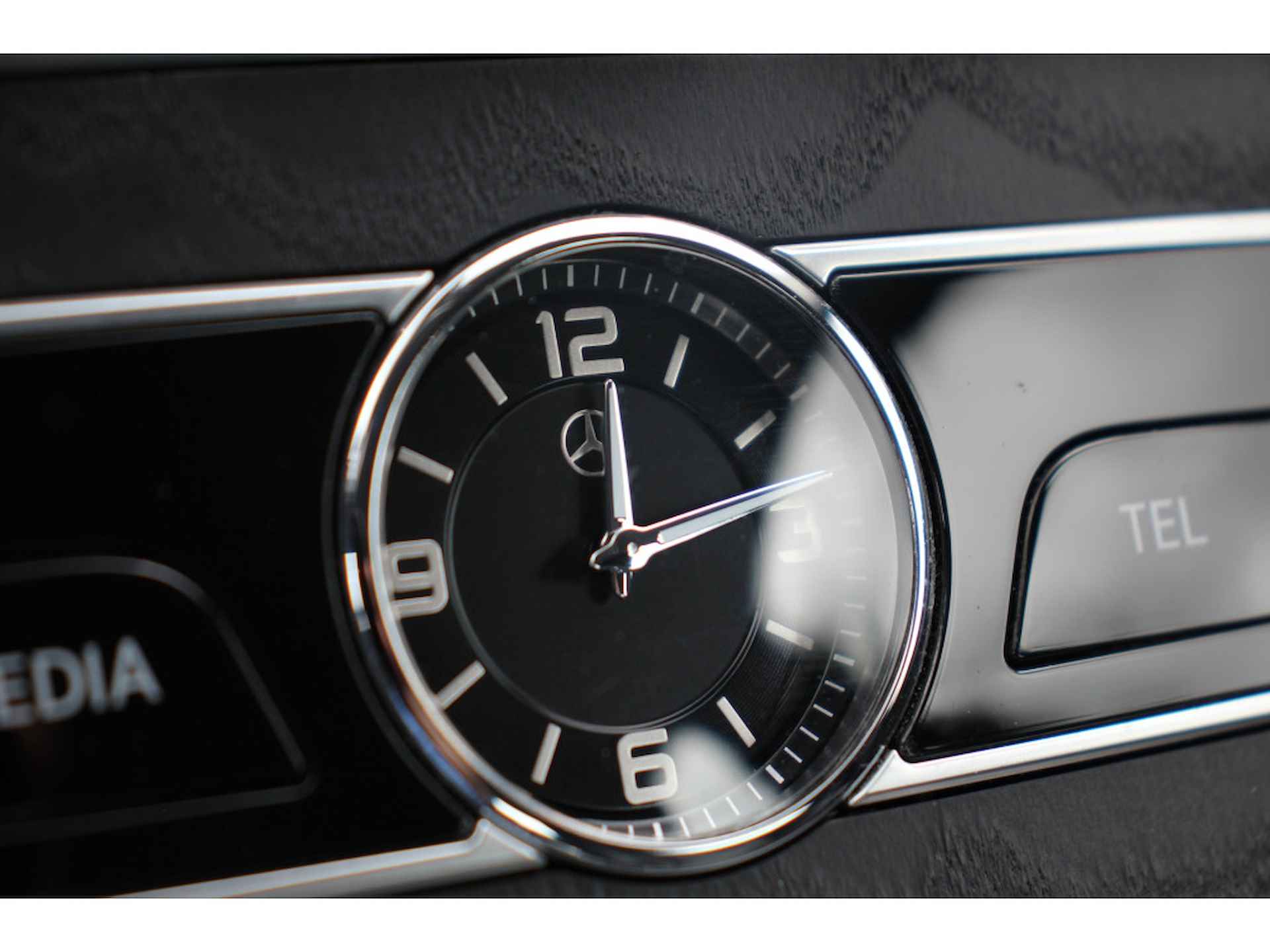Mercedes-Benz E-Klasse 200 BUSINESS SOLUTION | 1E EIGENAAR! | NL-AUTO! | DEALER OH! | LEDEREN SPORTSTOELEN | STOELVERWARMING | DIGITAL COCKPIT | CAMERA - 15/45