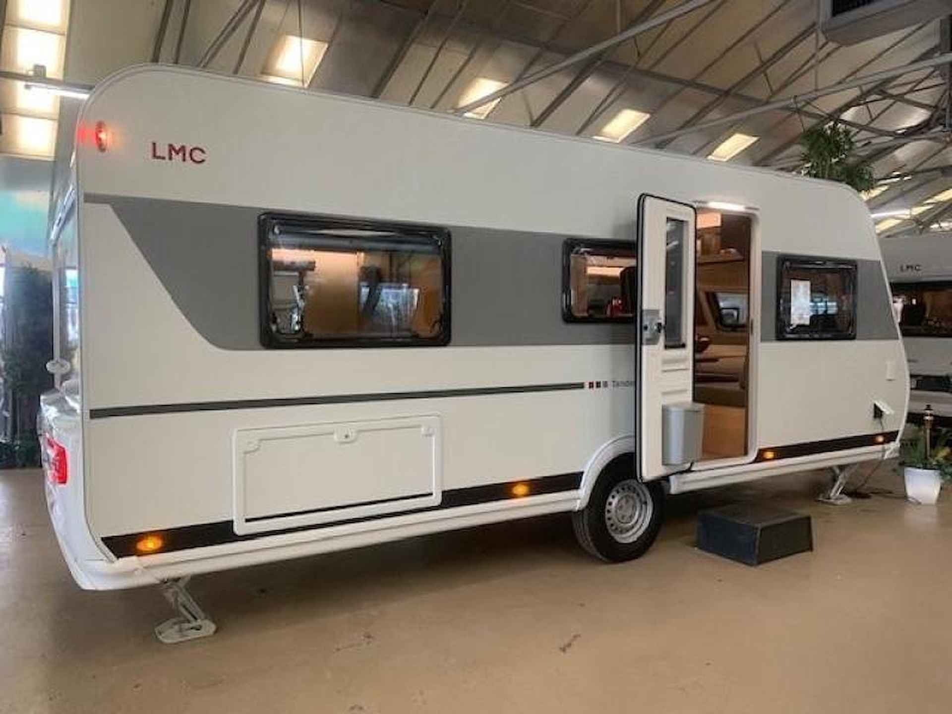 LMC Tandero 510 E nu tot € 2.000,- korting! - 13/16