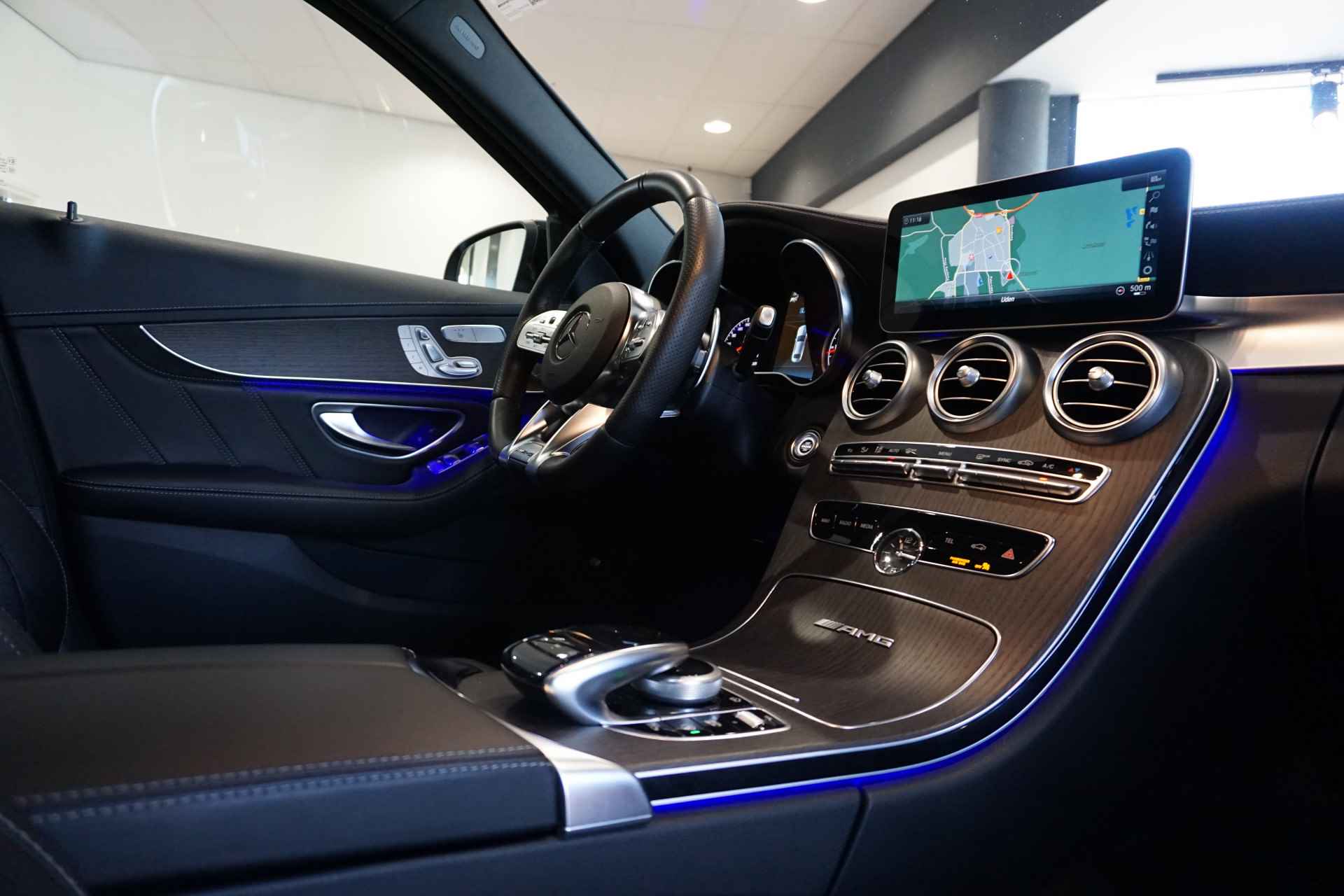 Mercedes-Benz C-Klasse 63 AMG 476PK // DISTRONIC // MEMORY // 360° CAMERA // PANORAMA-SCHUIFDAK // NIGHTPAKKET // MULTIBEAM LED // COMAND // DAB // AMG - 5/65