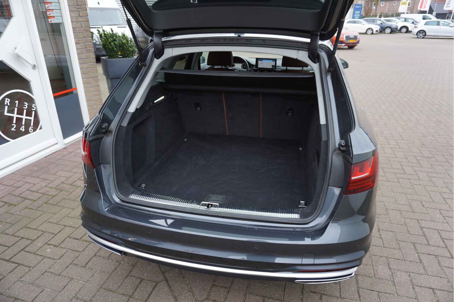 Audi A4 Avant 30 TDI Pro Line 100KW Automaat - 20/22