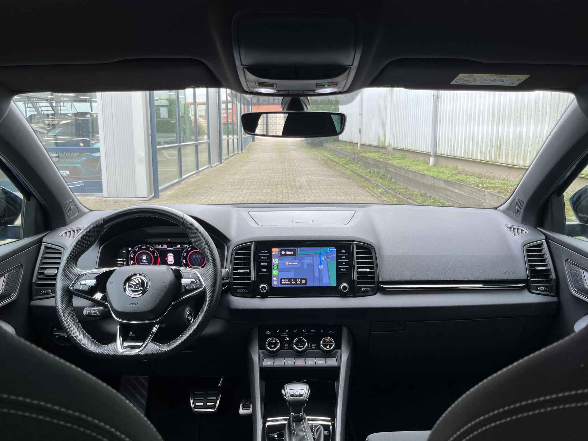 Skoda Karoq 1.5 TSI ACT Sportline Business | 1e Eig./Voll. Historie/Navi/Clima/Adapt.Cruise/Camera/19"/Sportstoelen/El. Wegklapbare Trehaak/Apple Carplay-Android Auto - 99/104