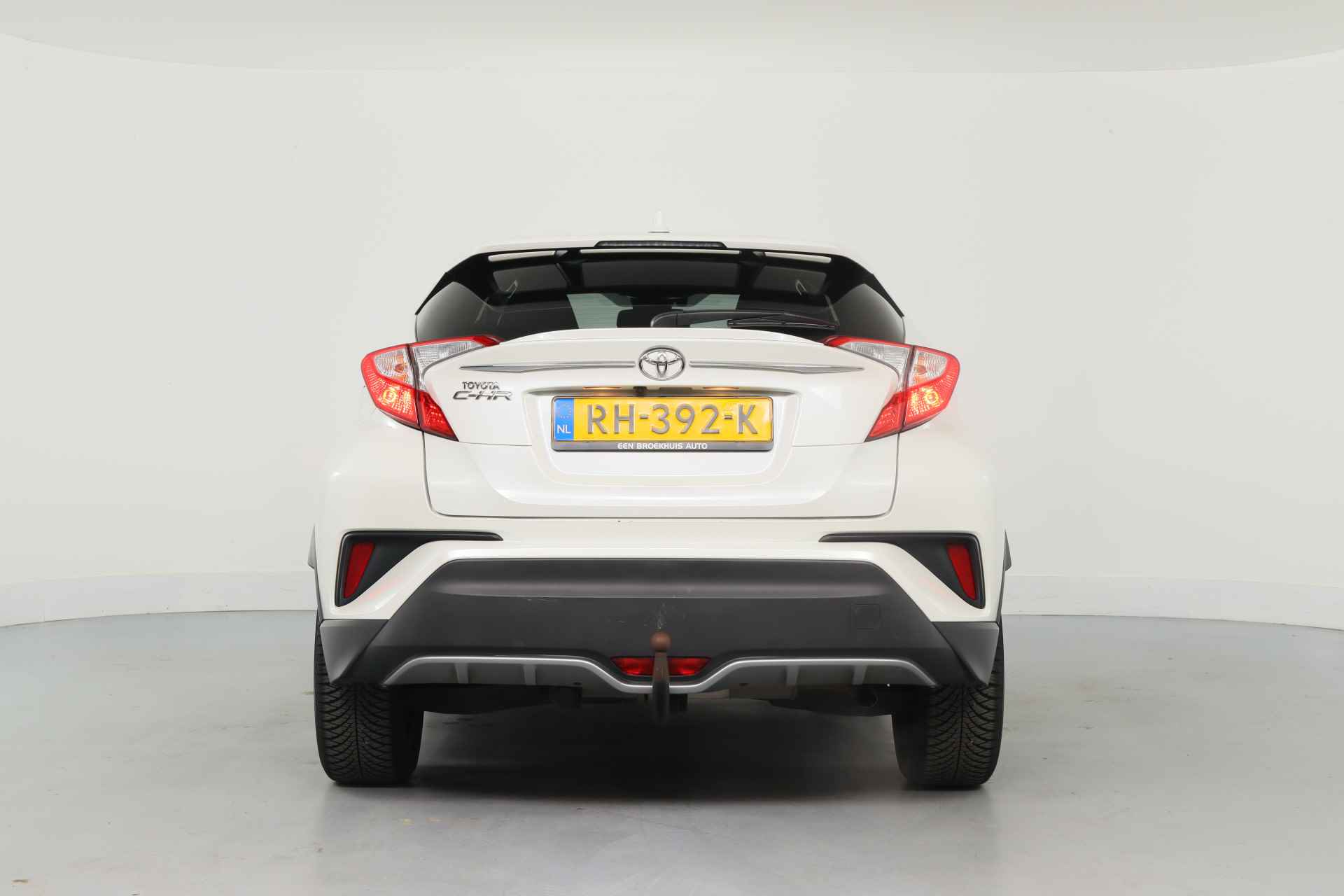 Toyota C-HR 1.2 Dynamic | Dealer Onderhouden! | 1e Eigenaar! | Trekhaak | Sport-Pakket | Navi | Camera | Cruise Adaptive | LED | Stoelverwar - 6/31