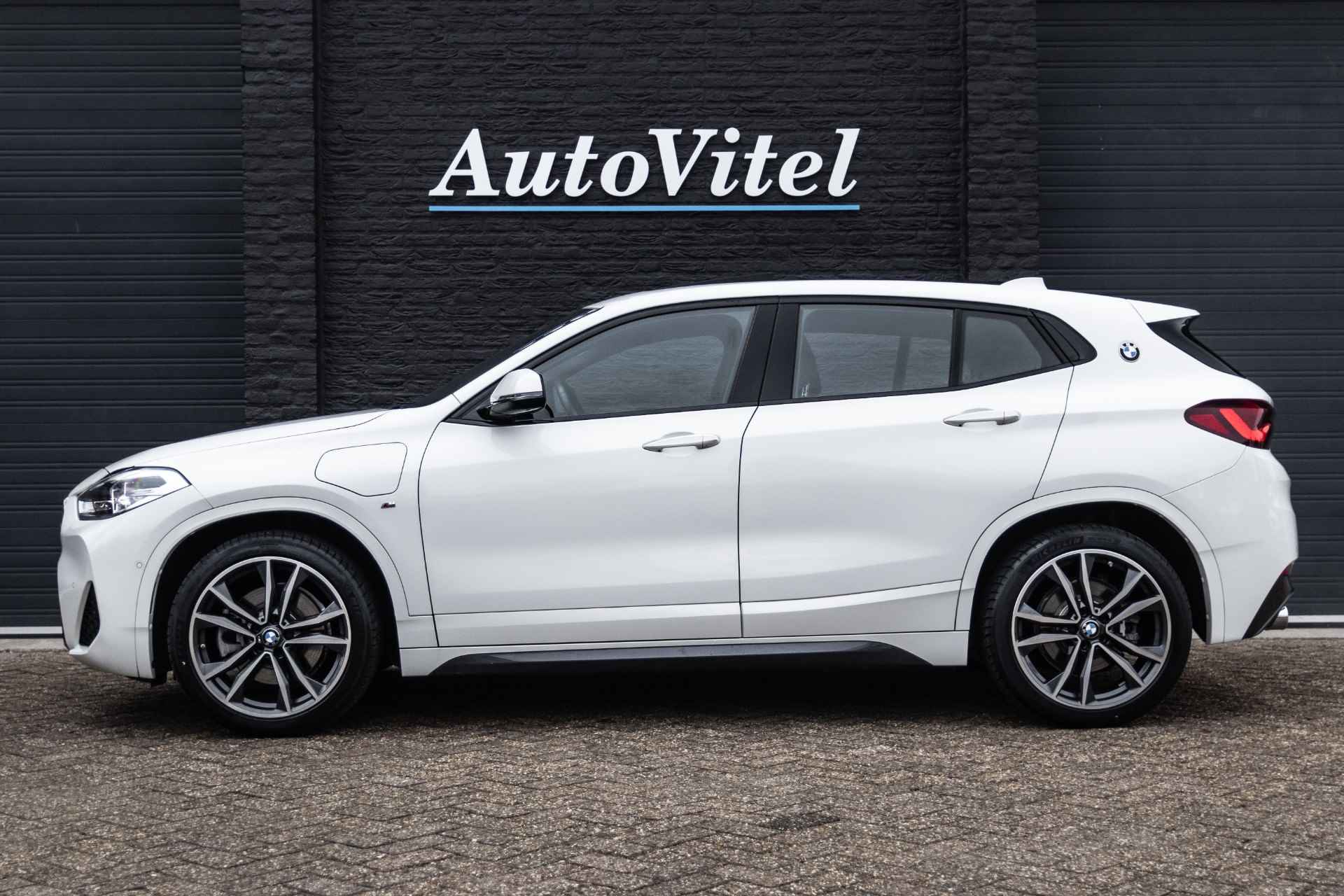 BMW X2 xDrive25e M Sport | Panodak | Achteruitrijcamera | Sportstoelen | Comfort Access | LED | 29000km ! - 3/35