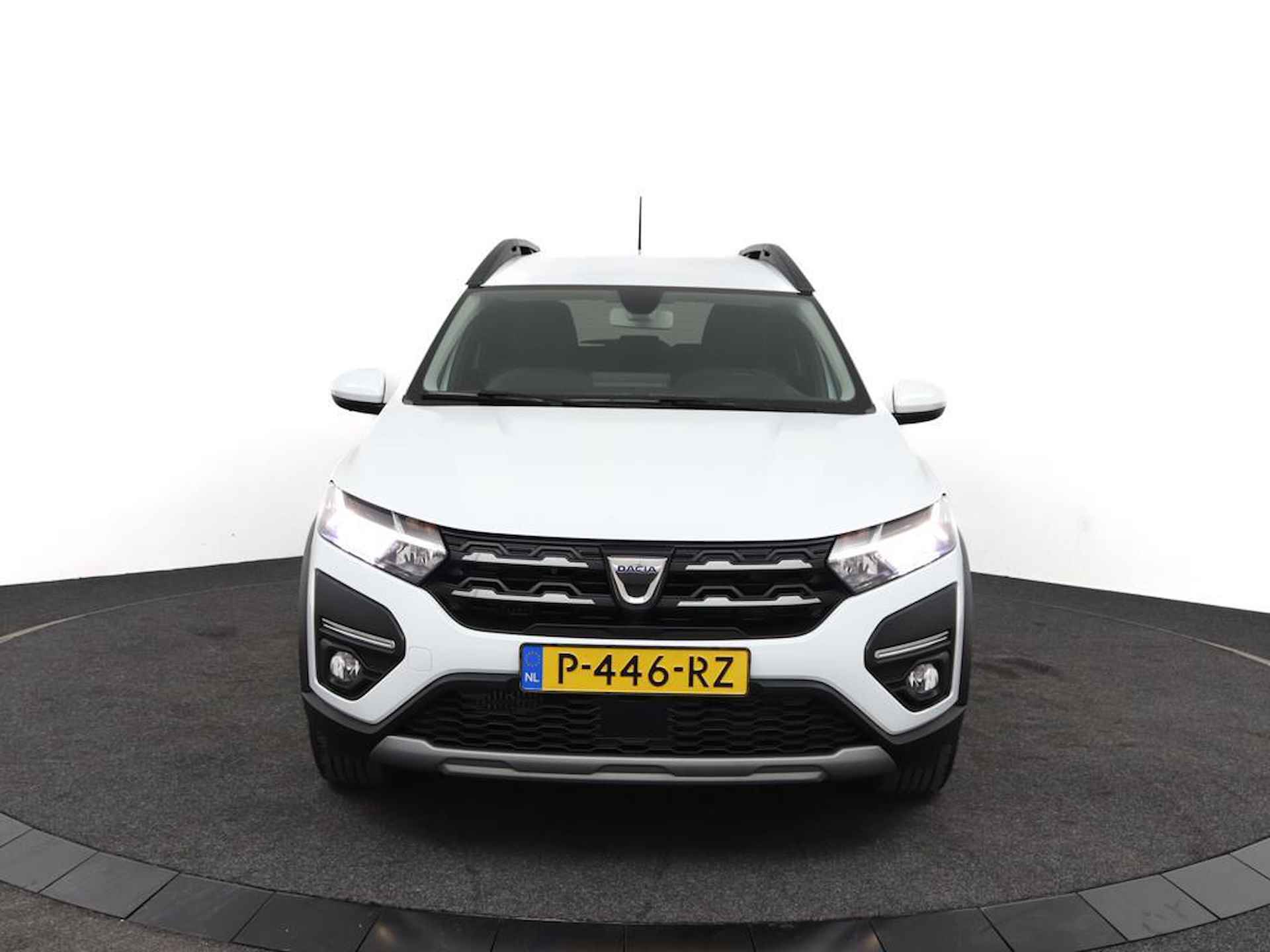 Dacia Jogger 1.0 TCe Bi-Fuel Comfort 5p. | LPG af fabriek | Eerste eigenaar | Apple CarPlay / Android Auto NAVI | Parkeersensoren | Cruise | Mistlampen - 2/47