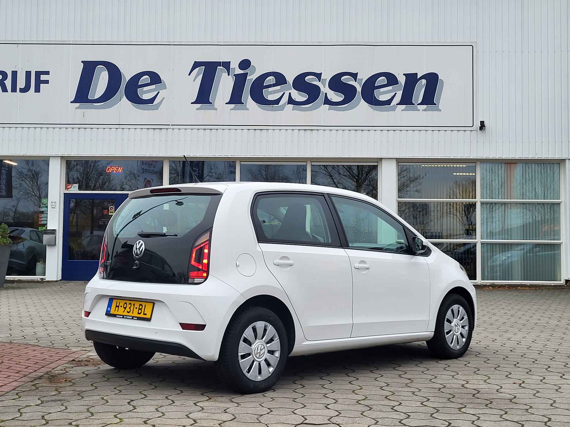 Volkswagen up! 1.0 BMT move up! 5 Drs, Airco, Rijklaar met beurt & garantie! - 4/26