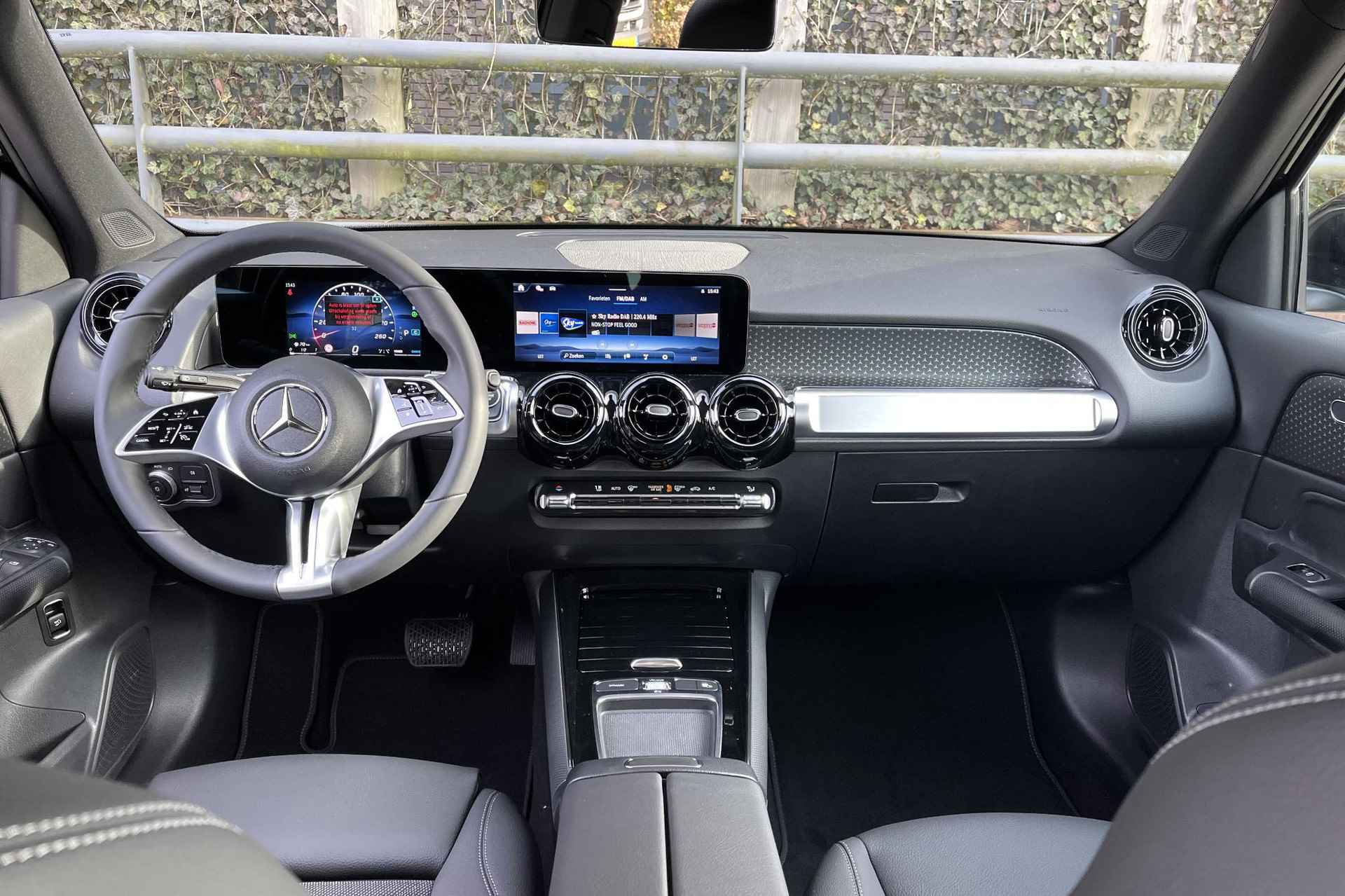 Mercedes-Benz GLB GLB 180 Automaat Star Edition Limited - 17/33