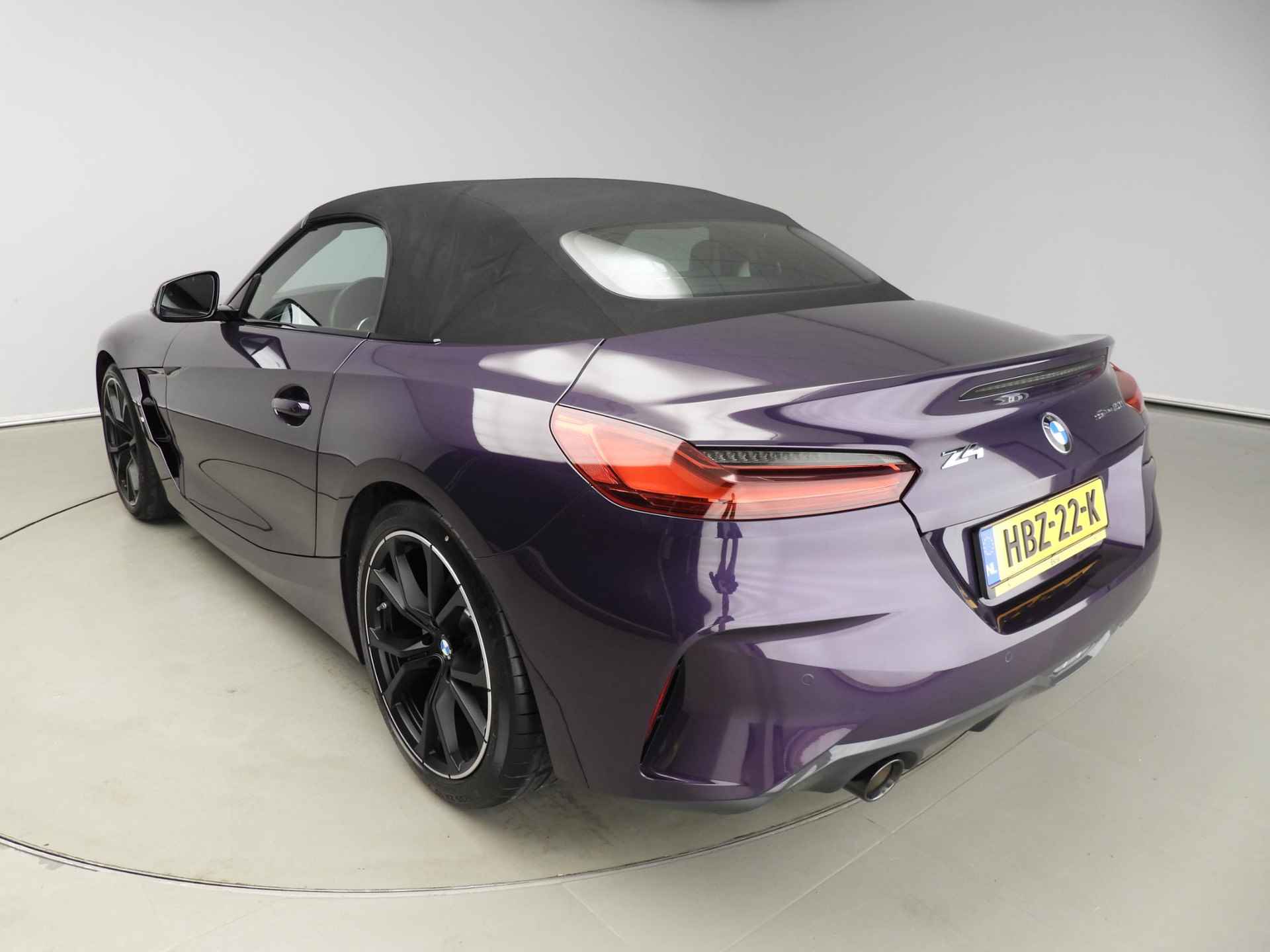 BMW Z4 Roadster sDrive20i | M-Sportpakket | handbak !! | LED | Leder | Navigatie | Keyles go | DAB | Harman-kardon sound | Alu 19 inch - 33/38