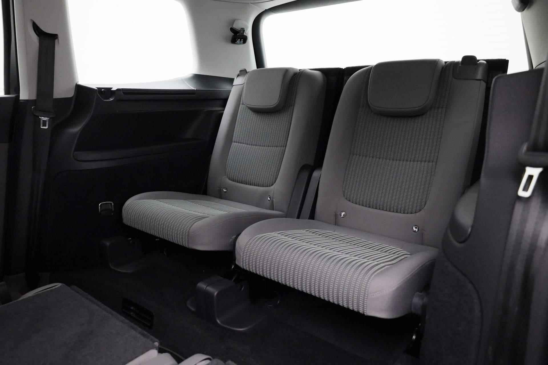 SEAT Alhambra 1.4 TSI 150PK Style 7 pers. | Lane Assist | Camera | Navi | Stoelverwarming - 35/36