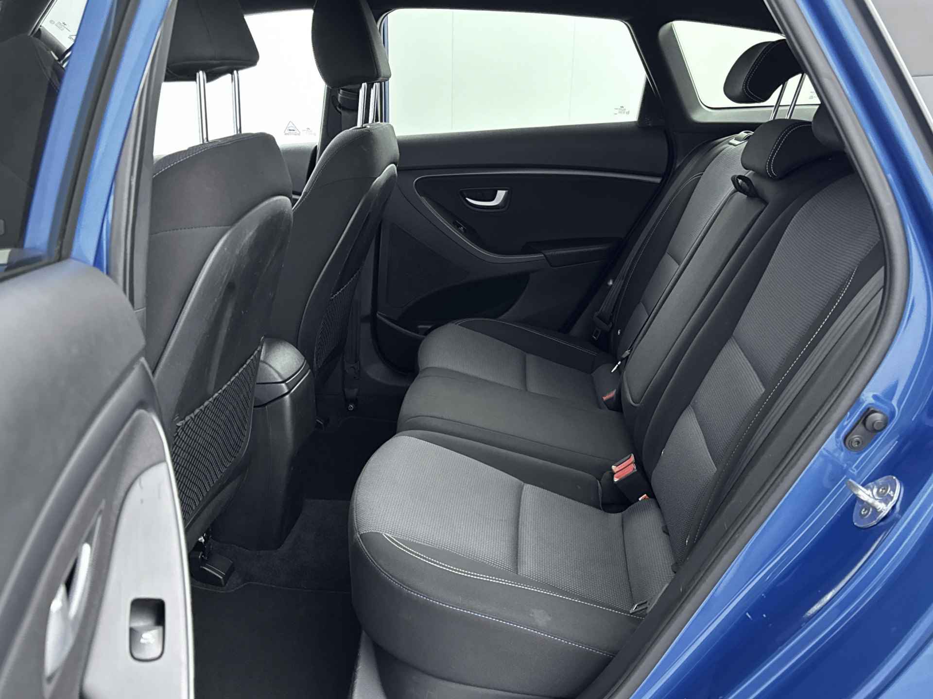 Hyundai i30 Wagon 1.6 GDi Comfort // AUTOMAAT // VERWARMDE STOELEN + STUUR // - 5/19