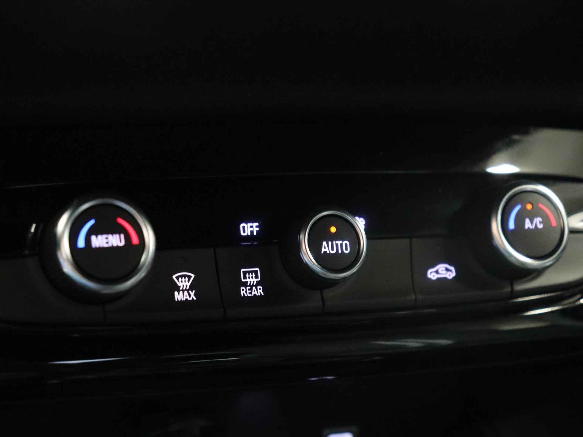 Opel Corsa 1.2 Turbo 100pk GS Climate Control | Android Auto & Apple Carplay | Parkeercamera - 19/31
