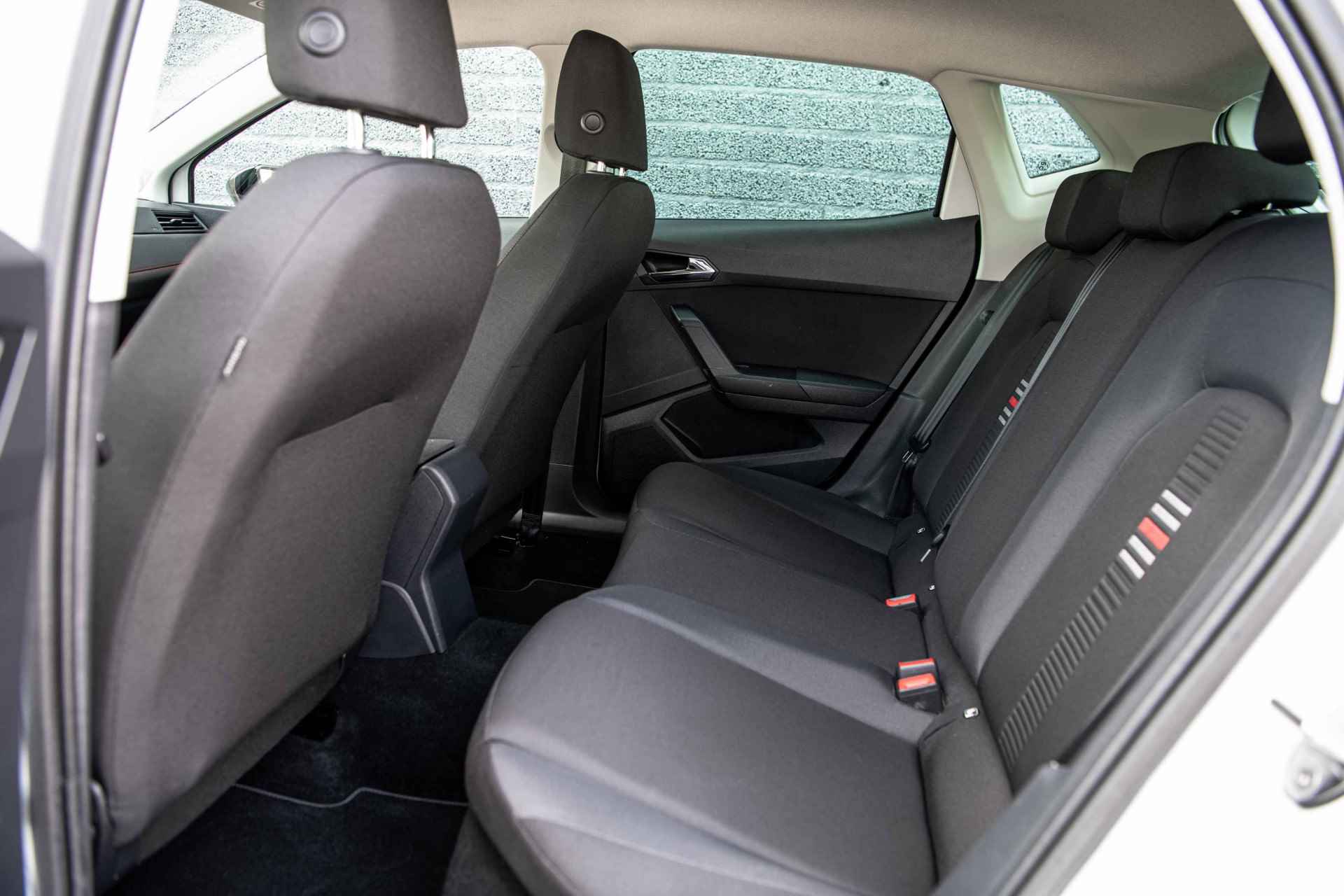 SEAT Ibiza 1.0 TSi 95 pk FR Business Intense | Full LED | Camera | 18" | Navigatie - 9/40