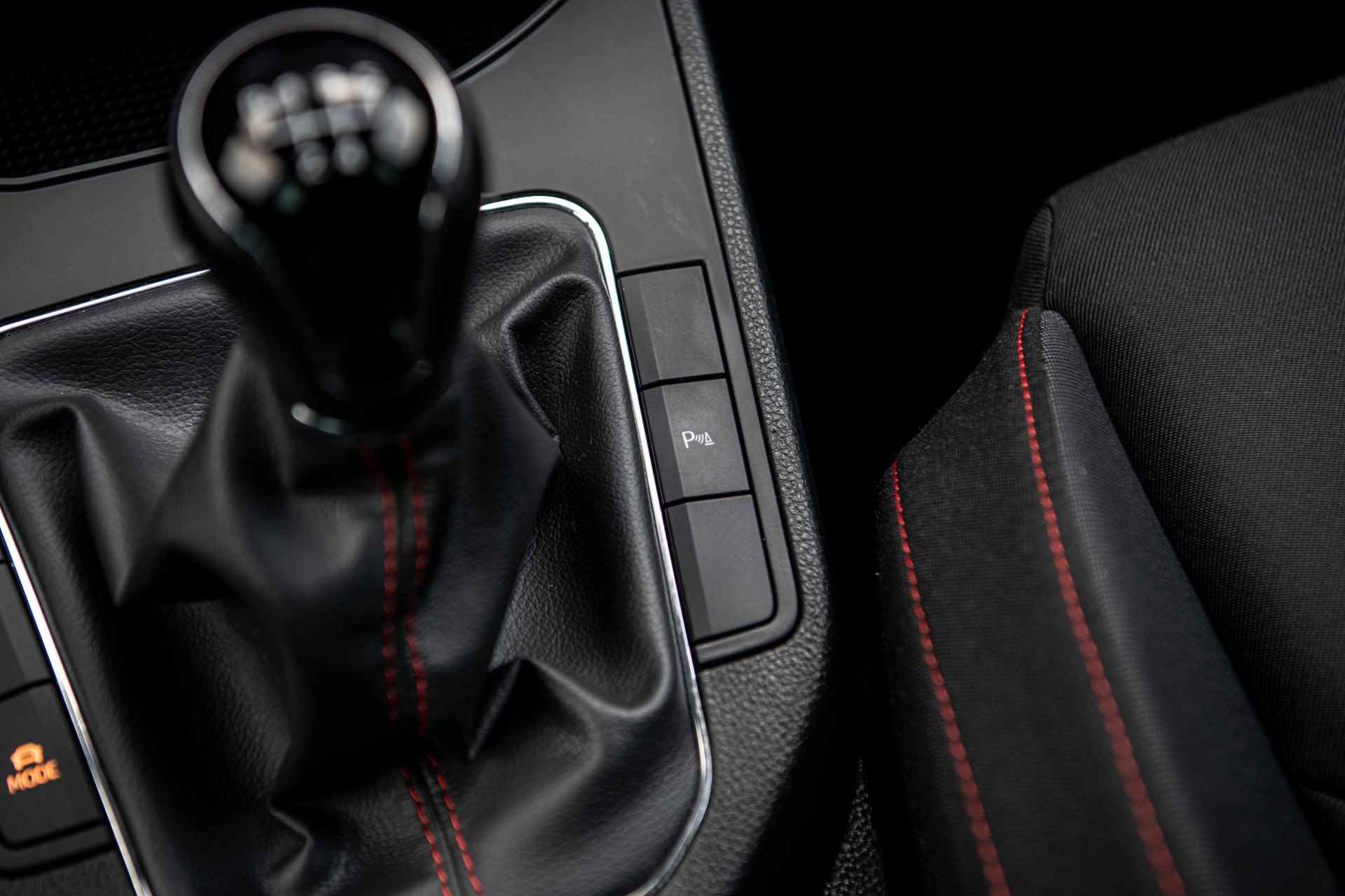 SEAT Ibiza 1.0 TSi 95 pk FR Business Intense | Full LED | Camera | 18" | Navigatie - 33/40
