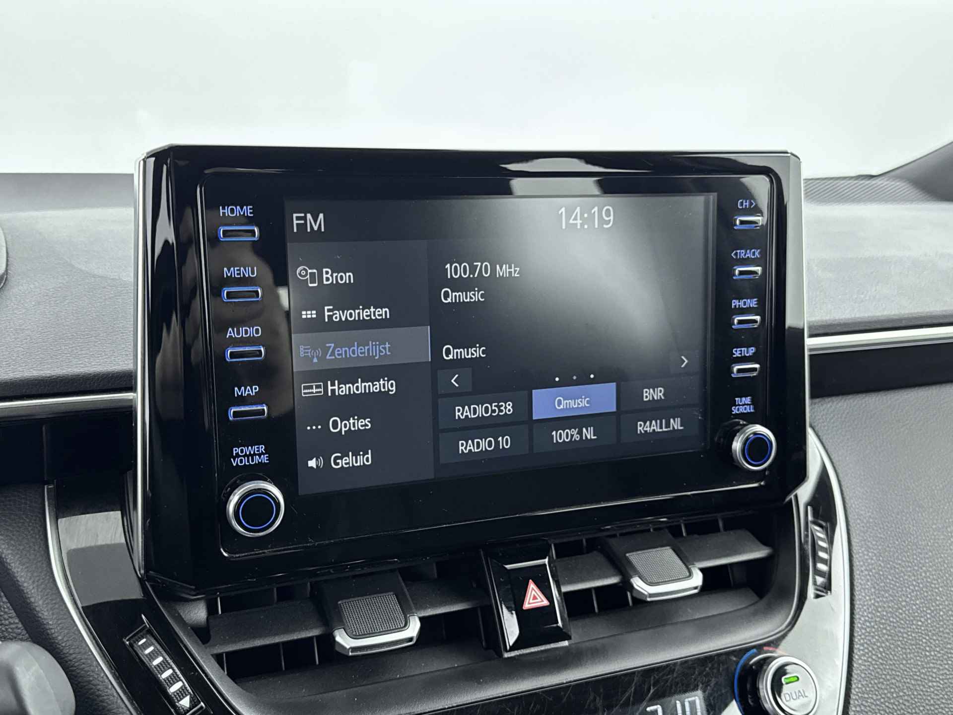 Toyota Corolla Touring Sports 1.2 Turbo Active | Apple Carplay & Android Auto | Parkeercamera | Airco | - 8/38