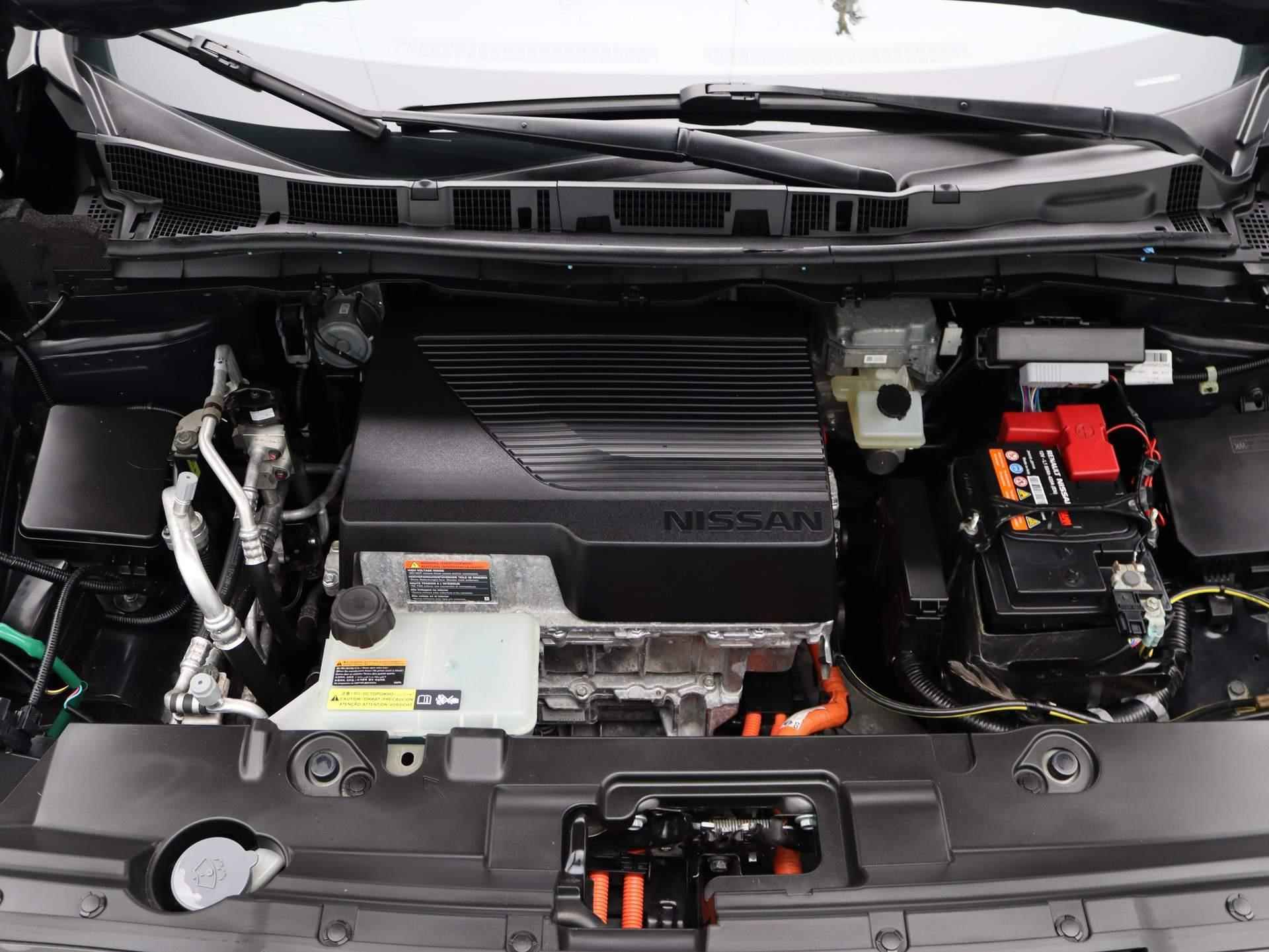 Nissan LEAF 2.ZERO EDITION 40 kWh Airco | Cruise Control | Navigatie | Apple Carplay/Android | Trekhaak | - 31/44