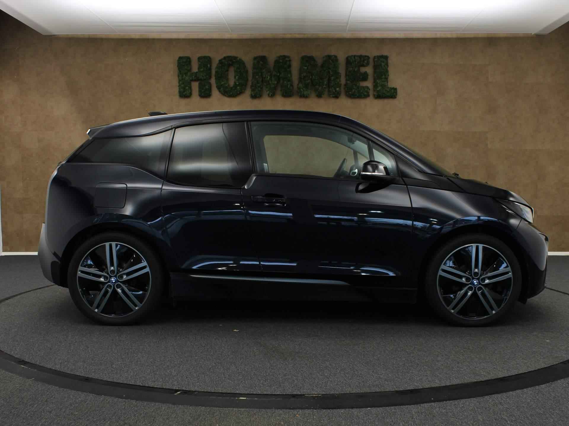 BMW i3 Basis 94Ah 33 kWh - ORIGINEEL NEDERLANDSE AUTO - CRUISE CONTROL - NAVIGATIESYSTEEM - LEDEREN BEKLEDING - ACHTERRUITRIJCAMERA - MULTIMEDIAVOORBEREIDING - HOUTEN AFWERKING - 9/40