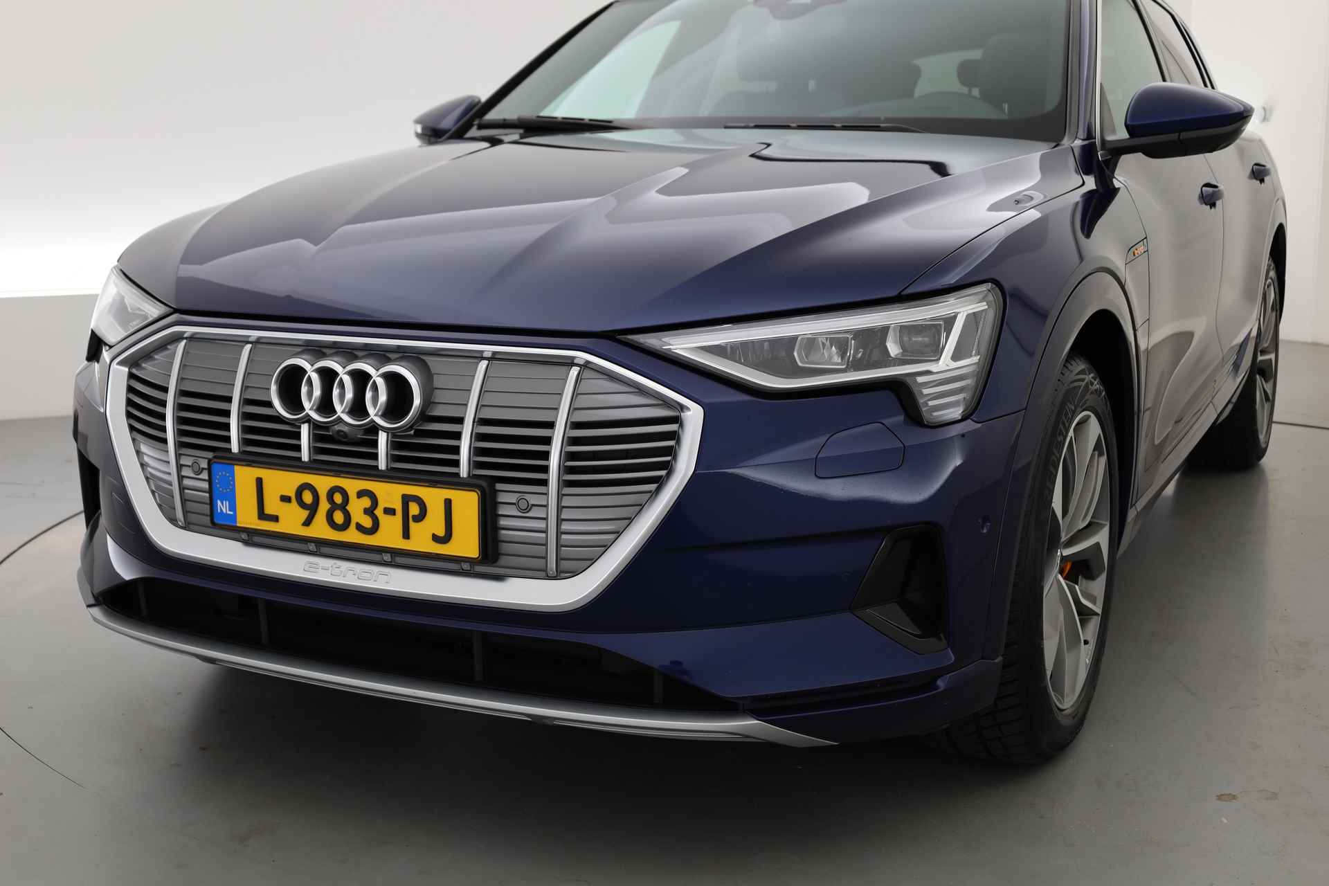 Audi e-tron 55 quattro Advanced edition 95 kWh | Pano | HUD | Soft Close | Luchtvering | Adapt. Cruise | 360cam - 29/35