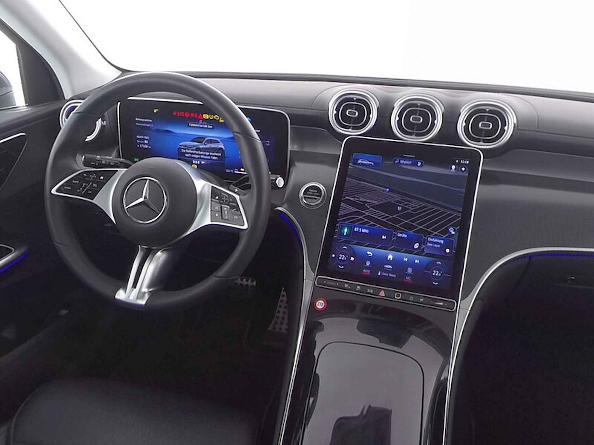 Mercedes-Benz GLC 300 e 4M Plug-In Hybride | Panorama Schuif-Kanteldak | Digital Light | Trekhaak | Achteruitrijcamera | Inclusief 24 maanden Mercedes-Benz Certified garantie voor Europa. - 5/13