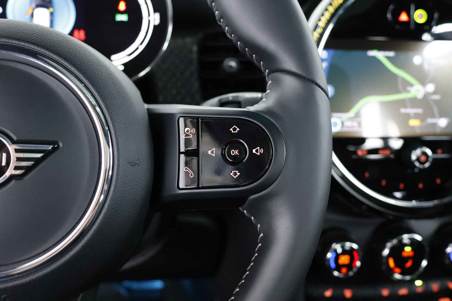 MINI Cooper Electric Navigatie / Panorama / HarmanKardon / HUD - 17/32